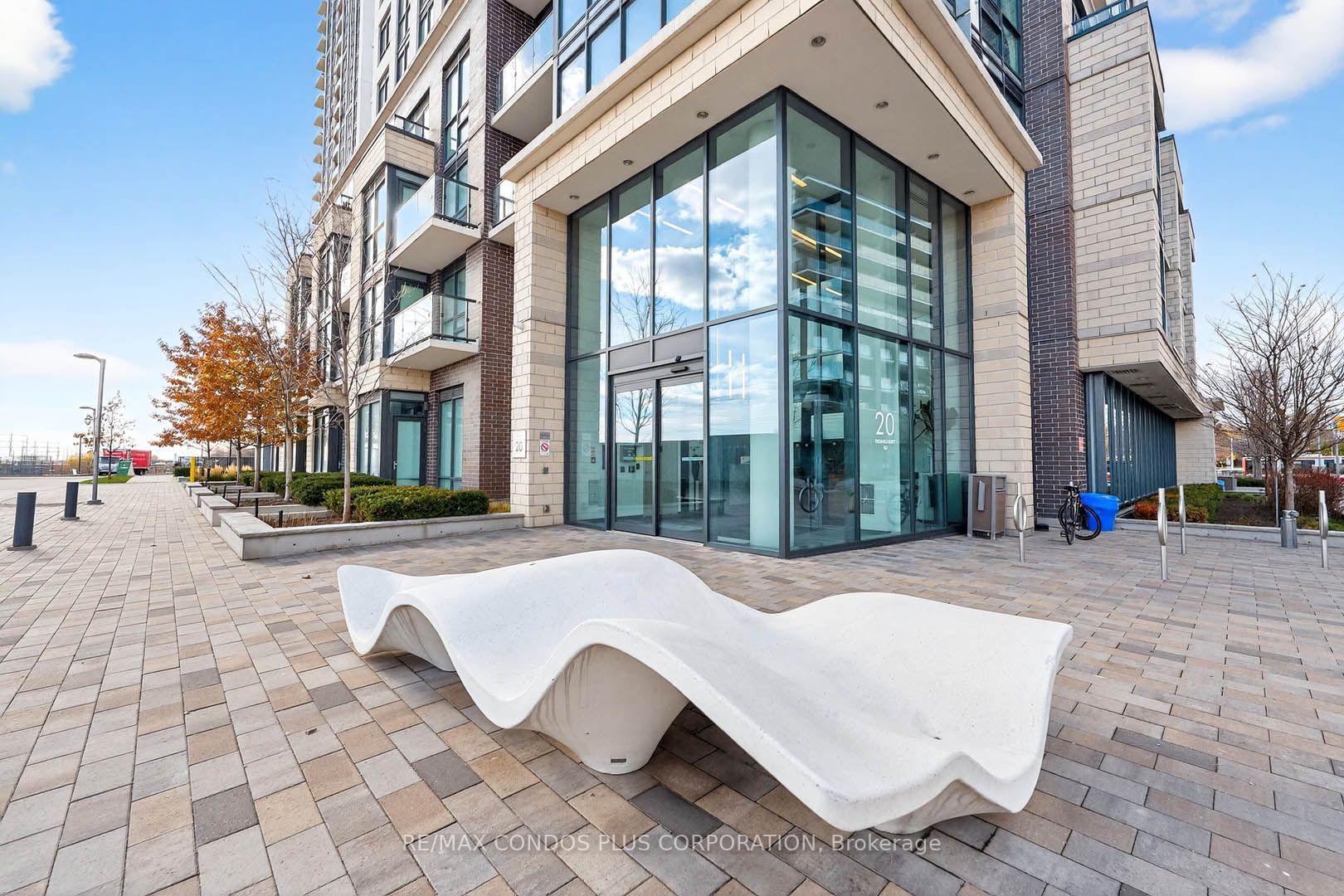 Photo 2 of Unit 904, 20  Road Thomas Riley Road, Etobicoke, Islington-City Centre West — HOMEH