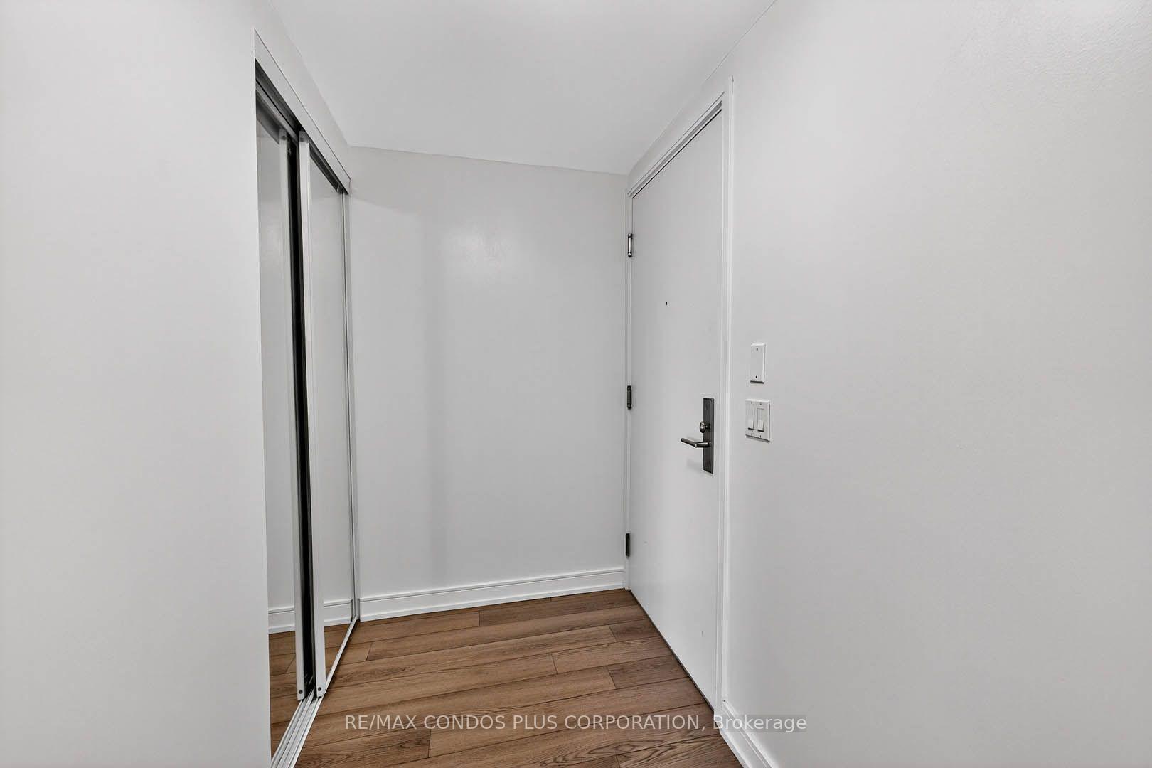 Photo 7 of Unit 904, 20  Road Thomas Riley Road, Etobicoke, Islington-City Centre West — HOMEH