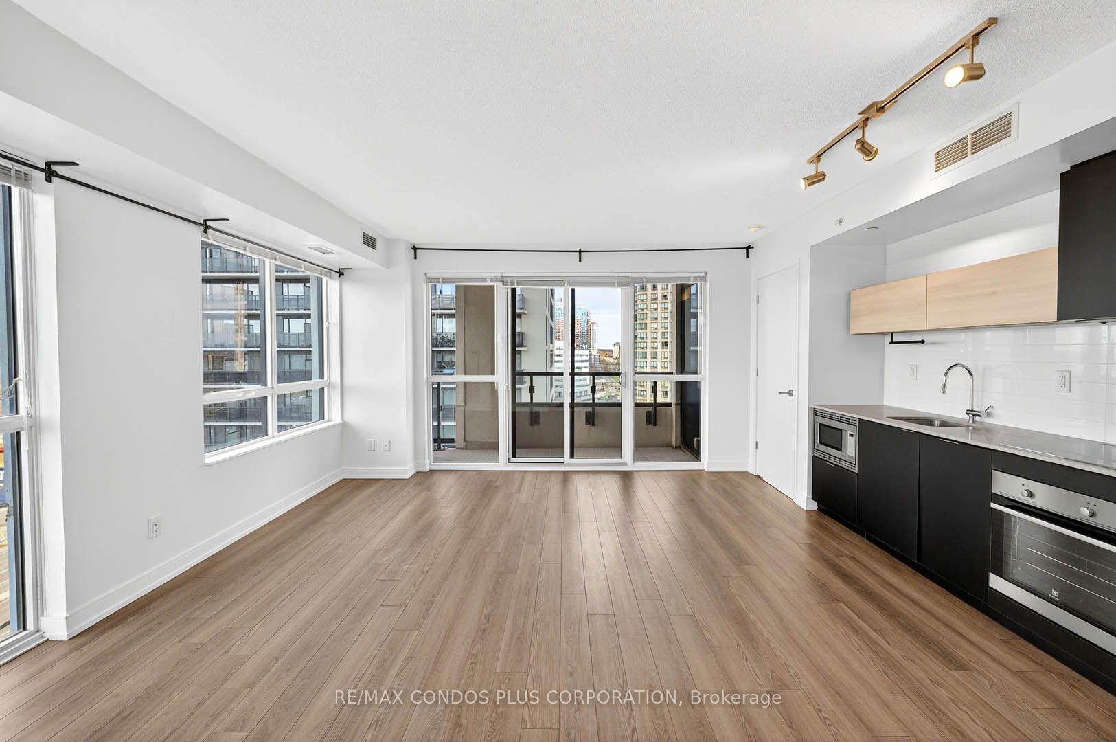 Photo 15 of Unit 904, 20  Road Thomas Riley Road, Etobicoke, Islington-City Centre West — HOMEH
