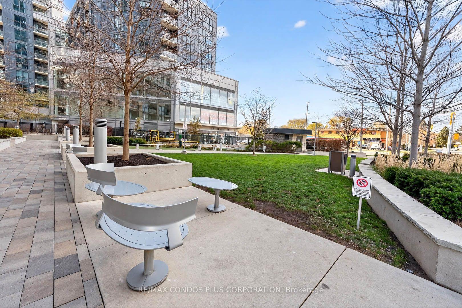Photo 27 of Unit 904, 20  Road Thomas Riley Road, Etobicoke, Islington-City Centre West — HOMEH