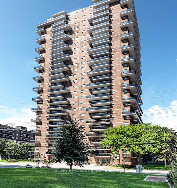 Photo 1 of Unit 906, 70 Park Street E, Mississauga, Port Credit — HOMEH