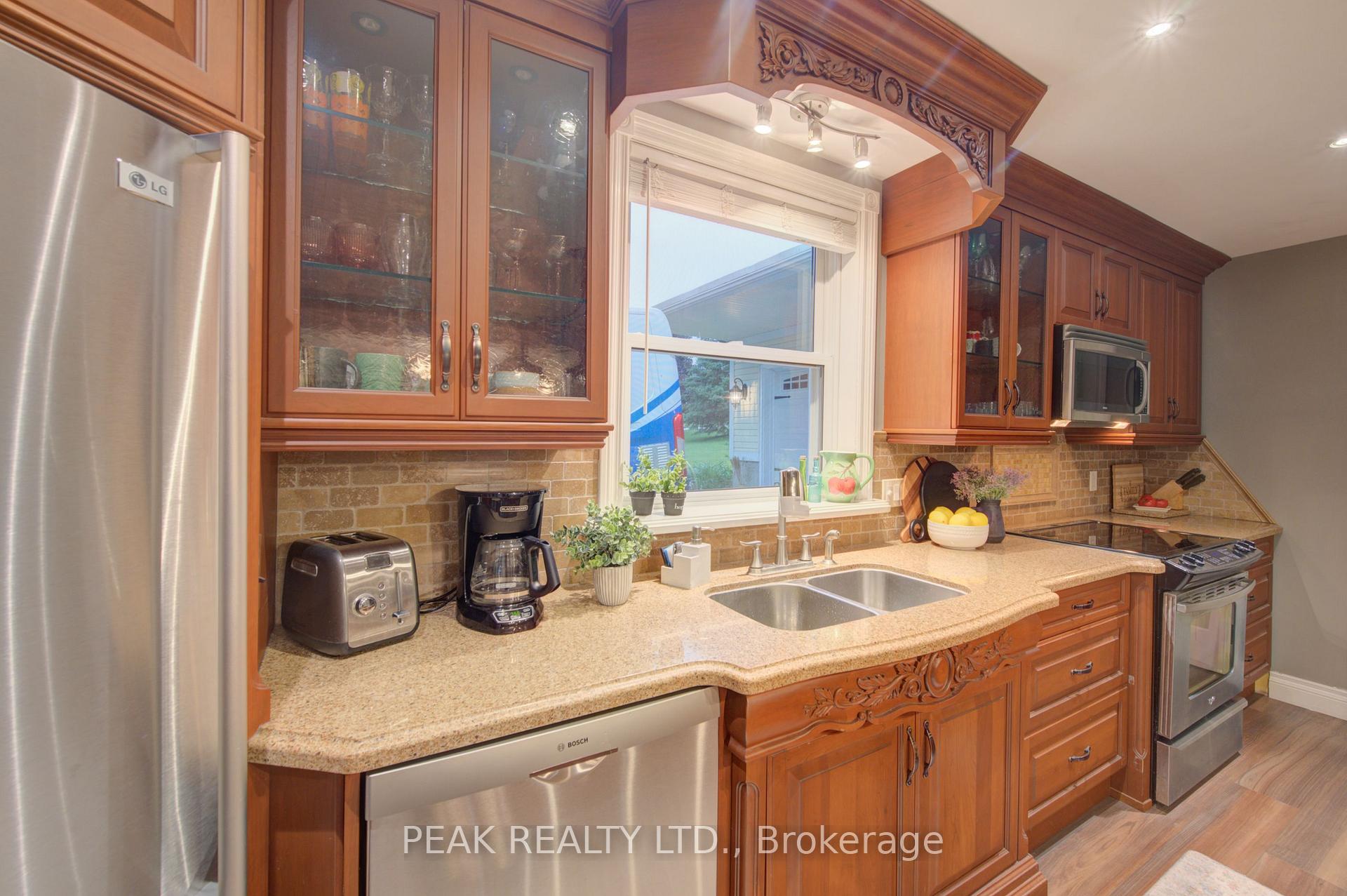 Photo 12 of 5421 King Street, Perth East, North Easthope — HOMEH