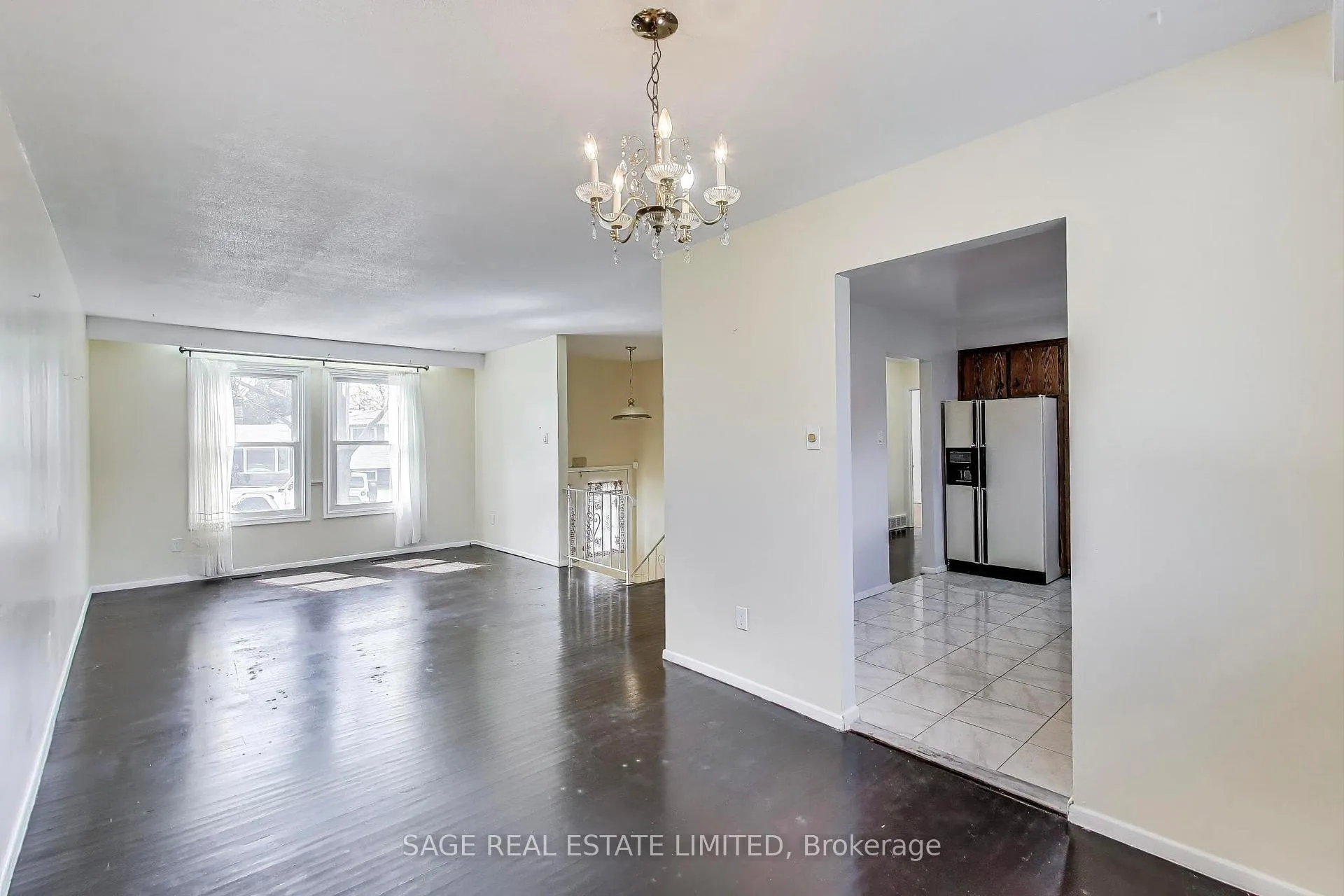 Photo 8 of 72 Glenvale Drive, Hamilton, Gilkson — HOMEH