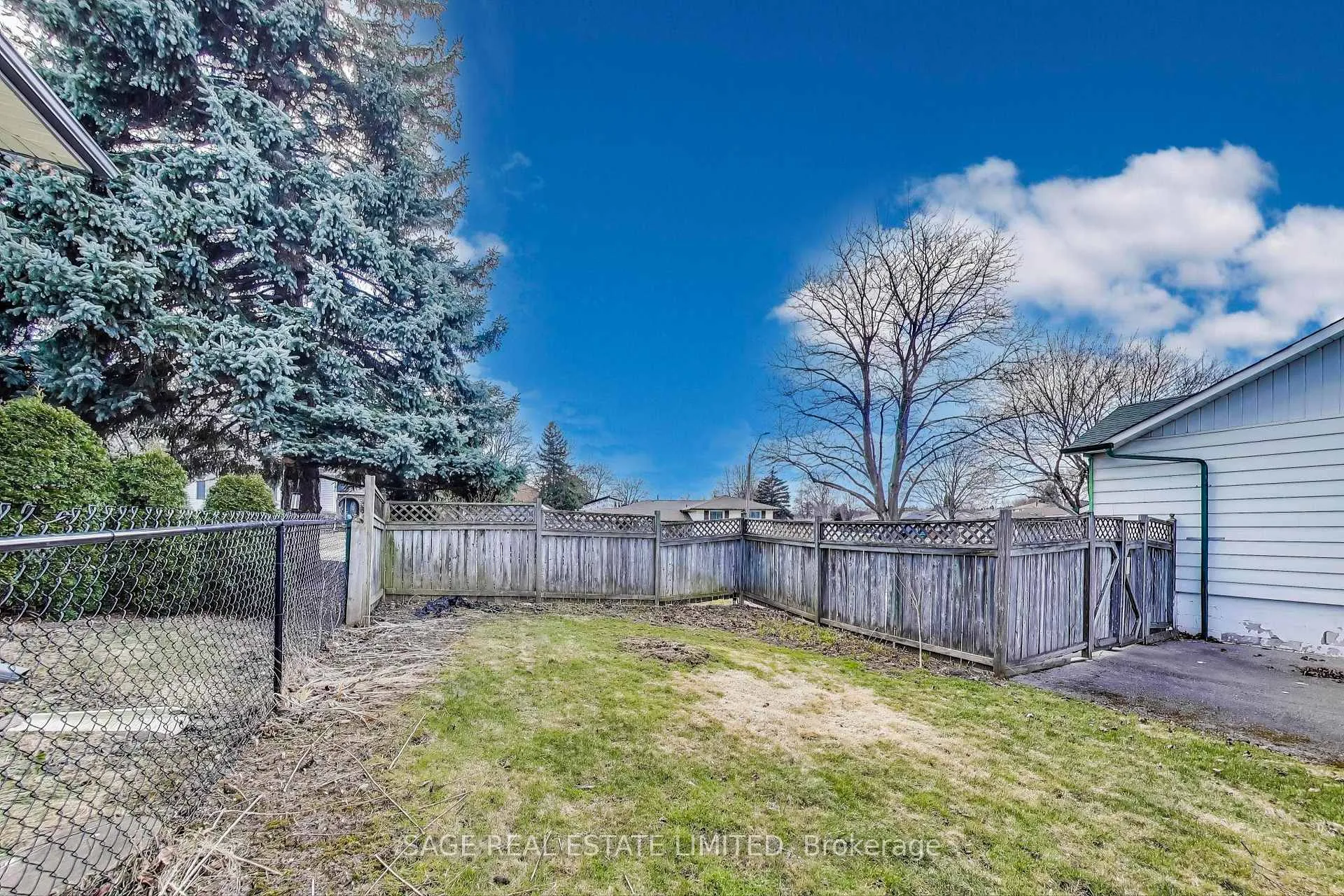 Photo 36 of 72 Glenvale Drive, Hamilton, Gilkson — HOMEH