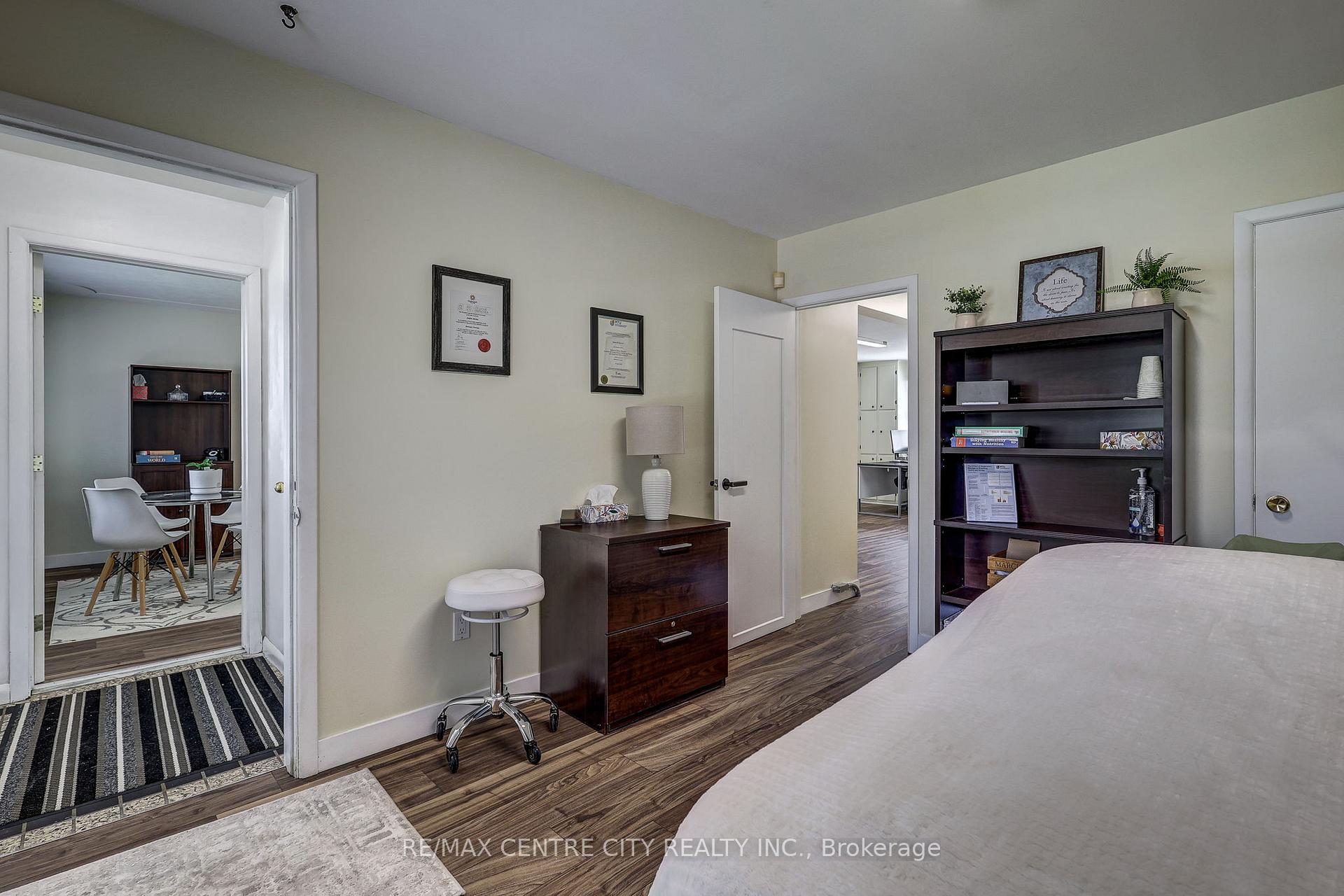 Photo 26 of 587 Lambton Street, London, East B — HOMEH