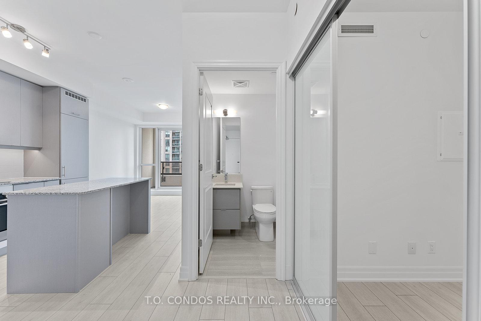 Photo 3 of Unit 505, 30 Elm Drive W, Mississauga, Fairview — HOMEH