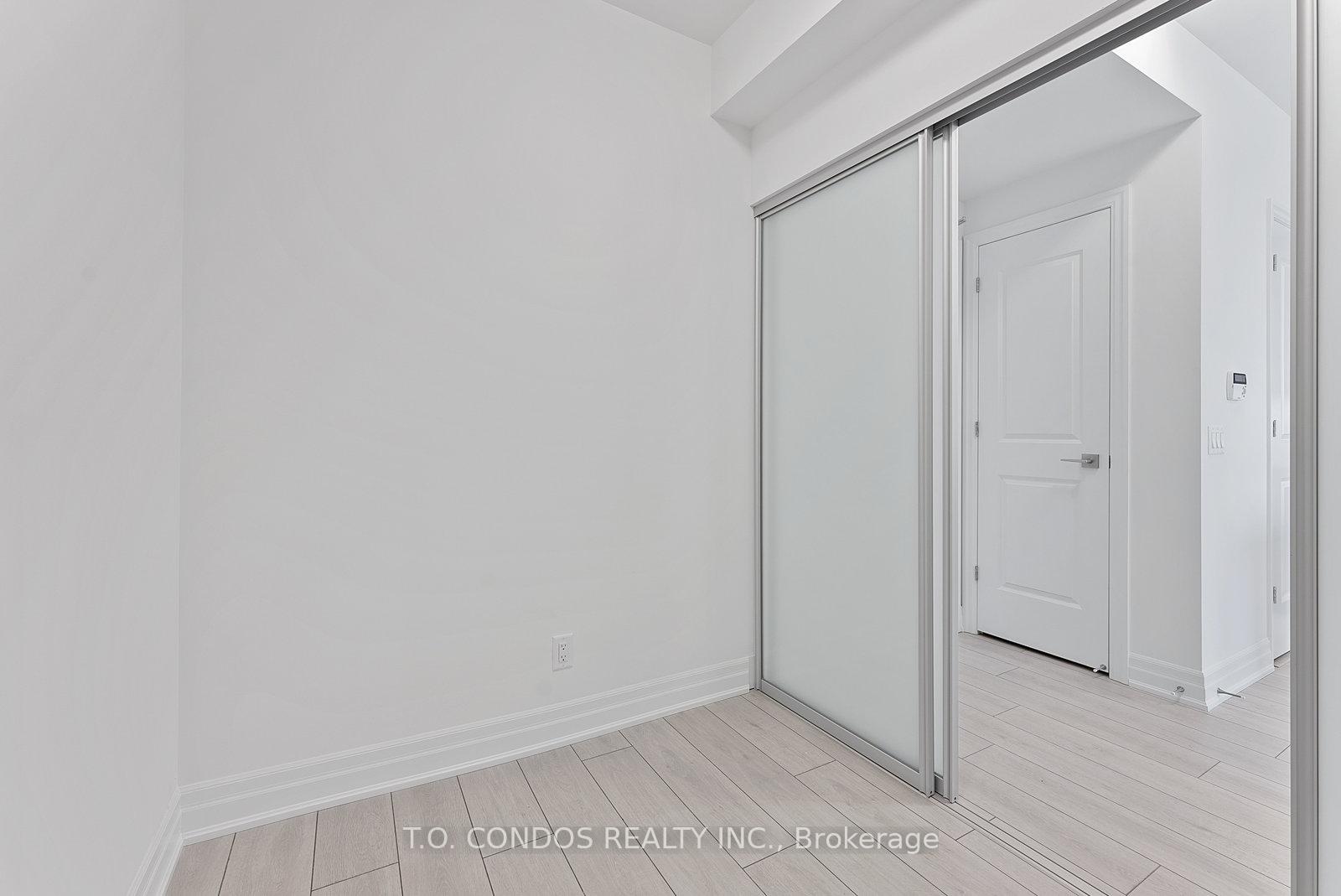 Photo 6 of Unit 505, 30 Elm Drive W, Mississauga, Fairview — HOMEH