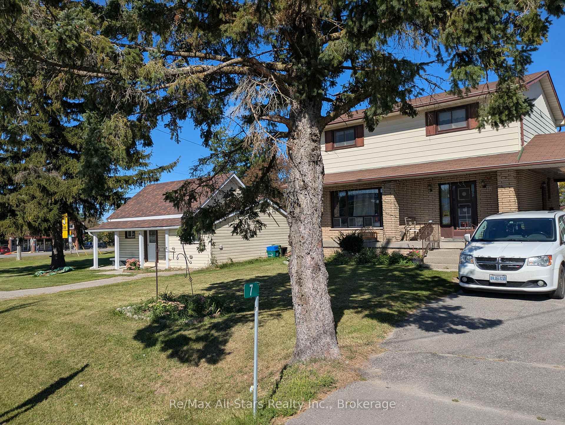 Photo 5 of 7-5 Weldon Road, Kawartha Lakes, Lindsay — HOMEH