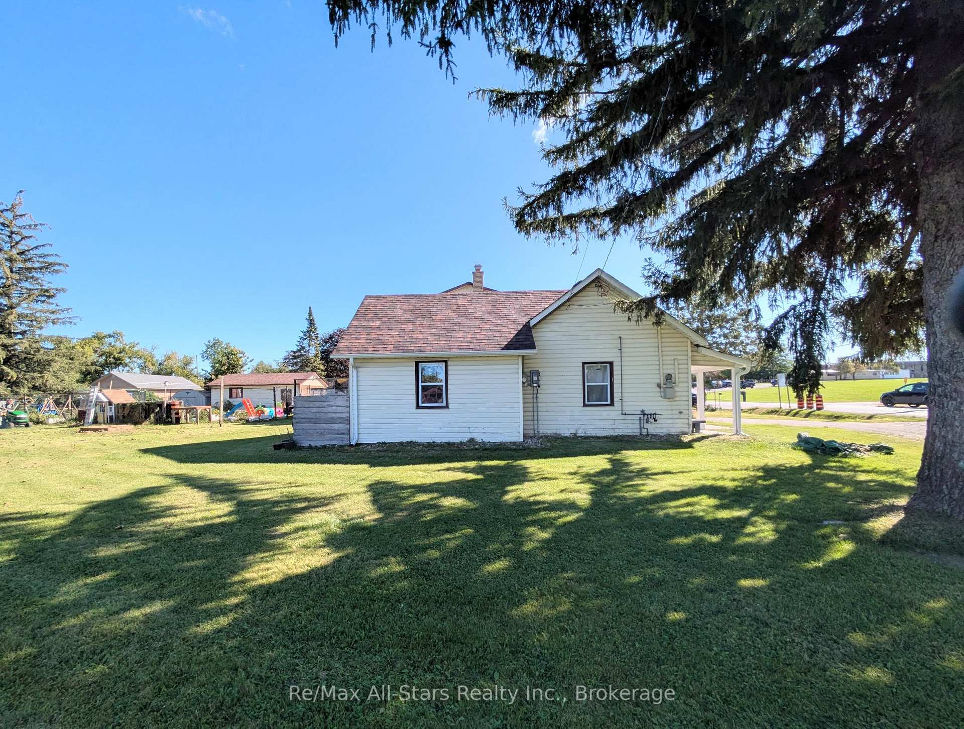 Photo 17 of 7-5 Weldon Road, Kawartha Lakes, Lindsay — HOMEH