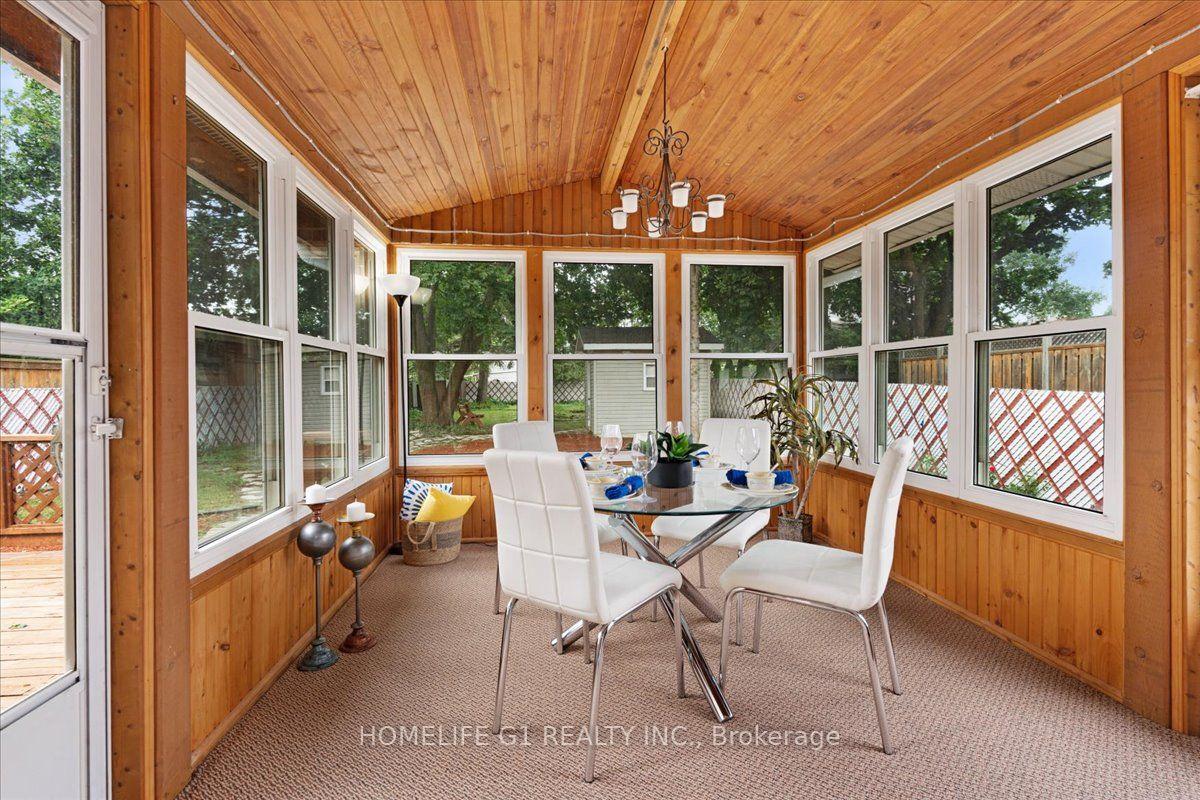 Photo 19 of 19 Milton Avenue W, Cambridge, Silver Heights — HOMEH