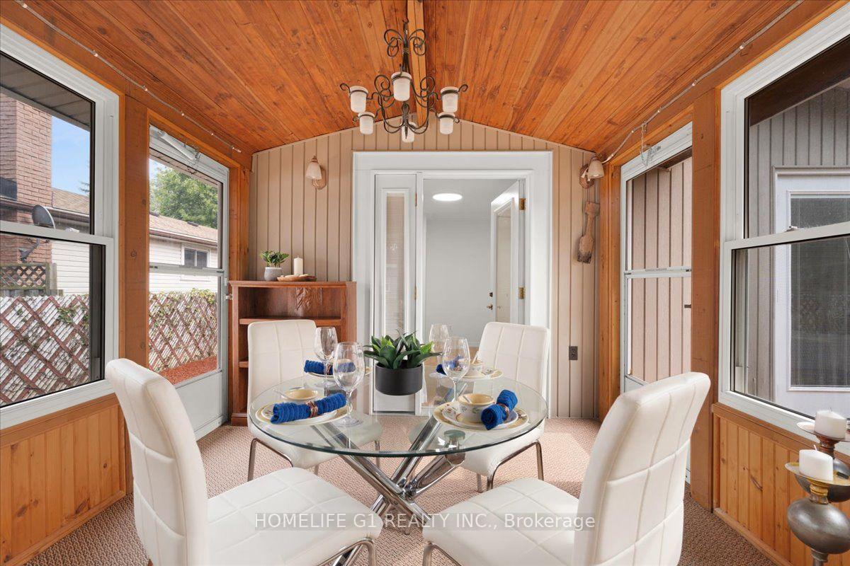 Photo 20 of 19 Milton Avenue W, Cambridge, Silver Heights — HOMEH