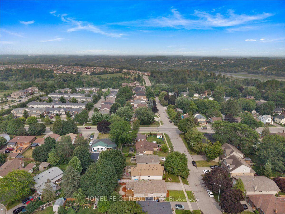 Photo 38 of 19 Milton Avenue W, Cambridge, Silver Heights — HOMEH