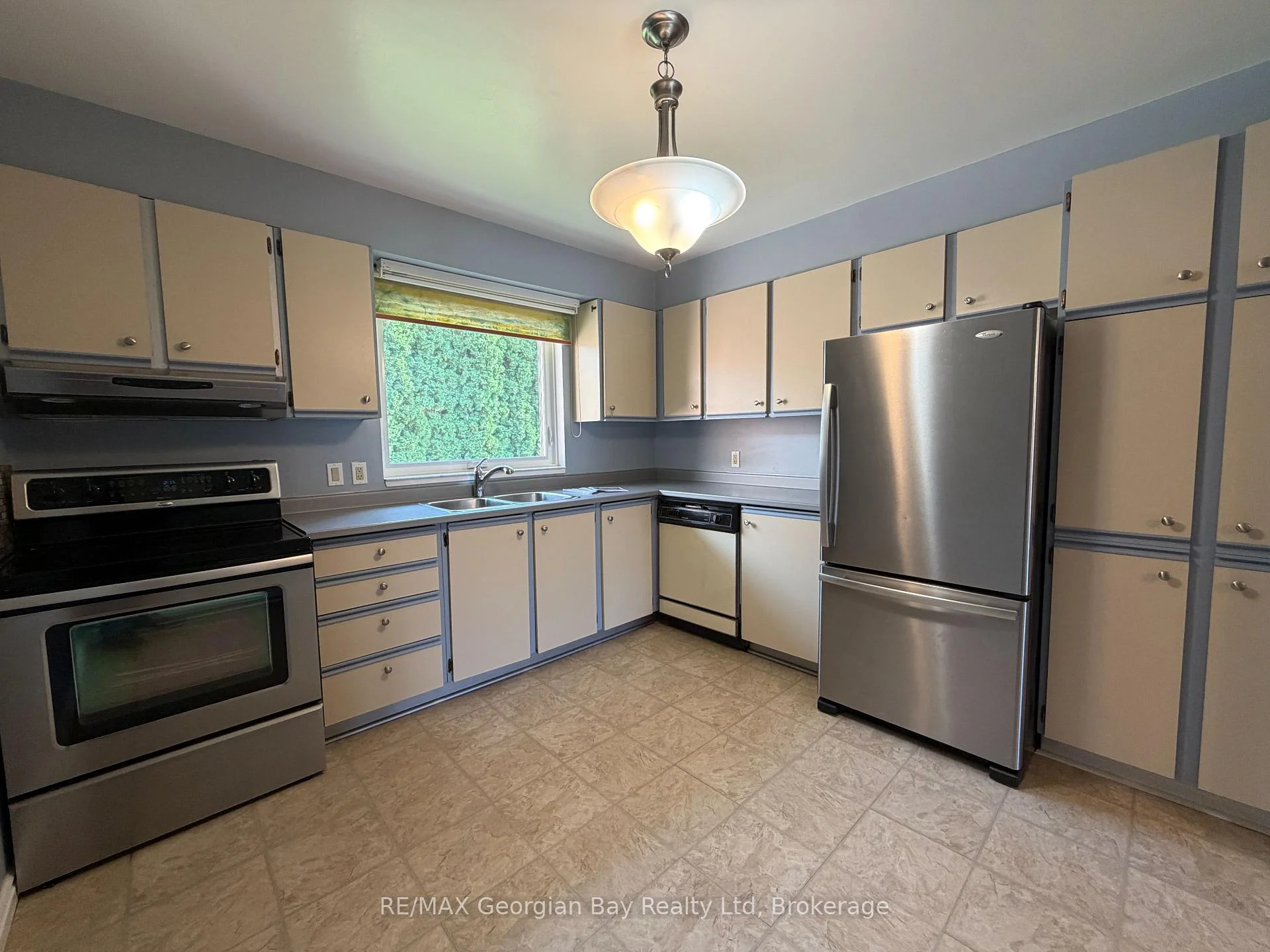 Photo 52 of Unit 56, 696 King Street, Midland — HOMEH