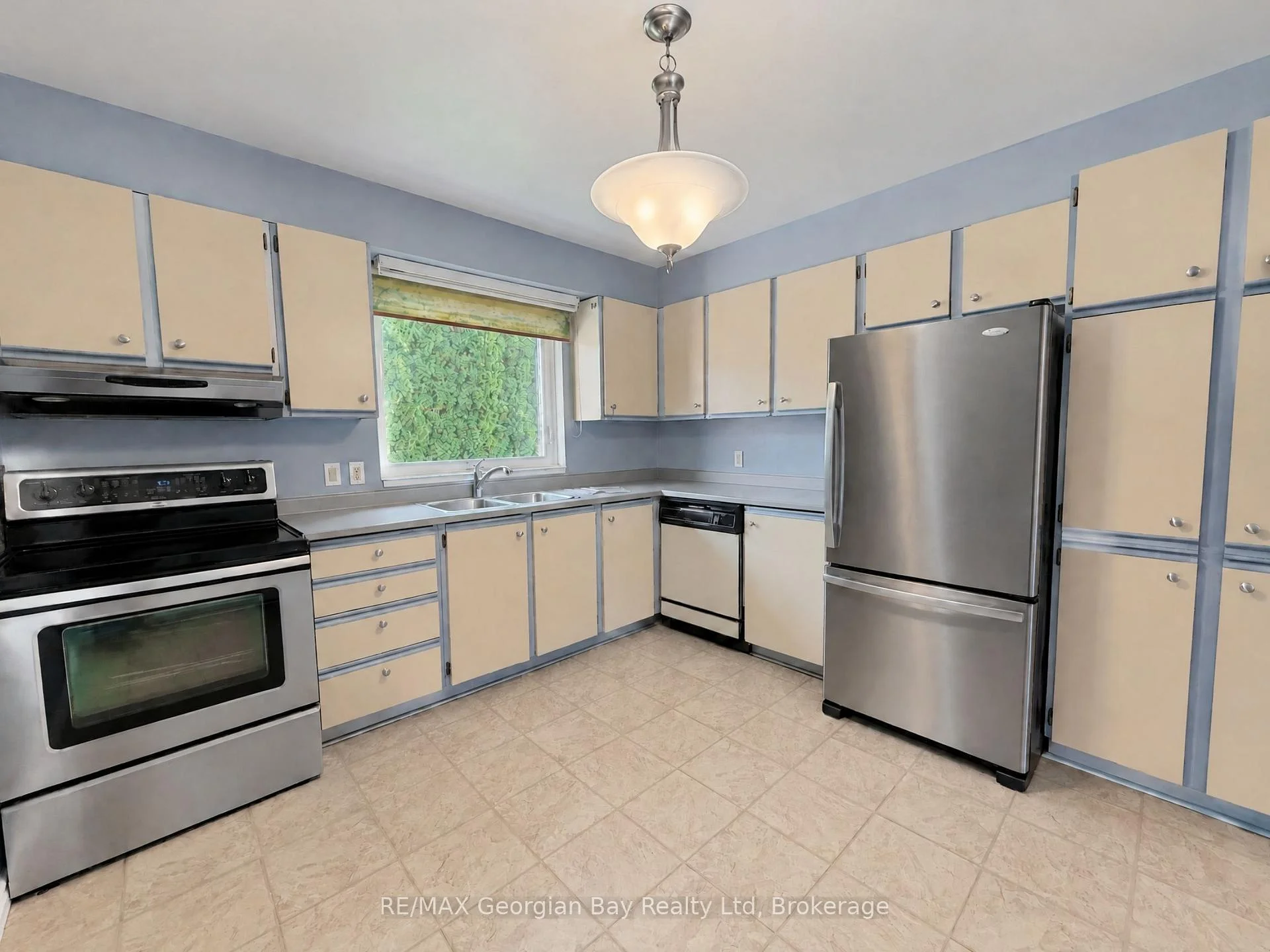 Photo 43 of Unit 56, 696 King Street, Midland — HOMEH