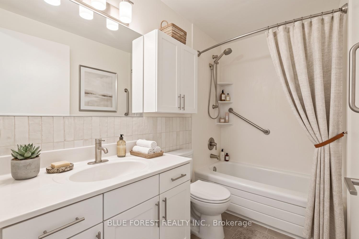 Photo 22 of 1117 Byron Baseline Road, London, South B — HOMEH