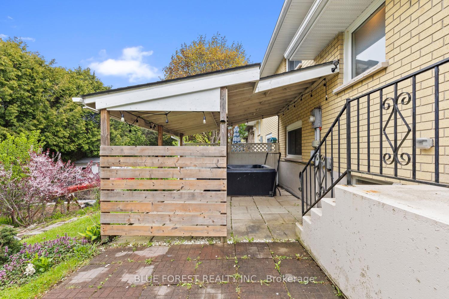 Photo 42 of 1117 Byron Baseline Road, London, South B — HOMEH