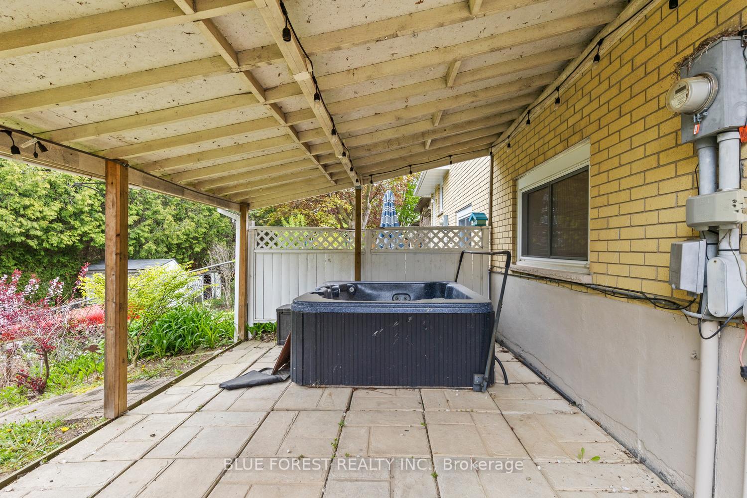 Photo 43 of 1117 Byron Baseline Road, London, South B — HOMEH