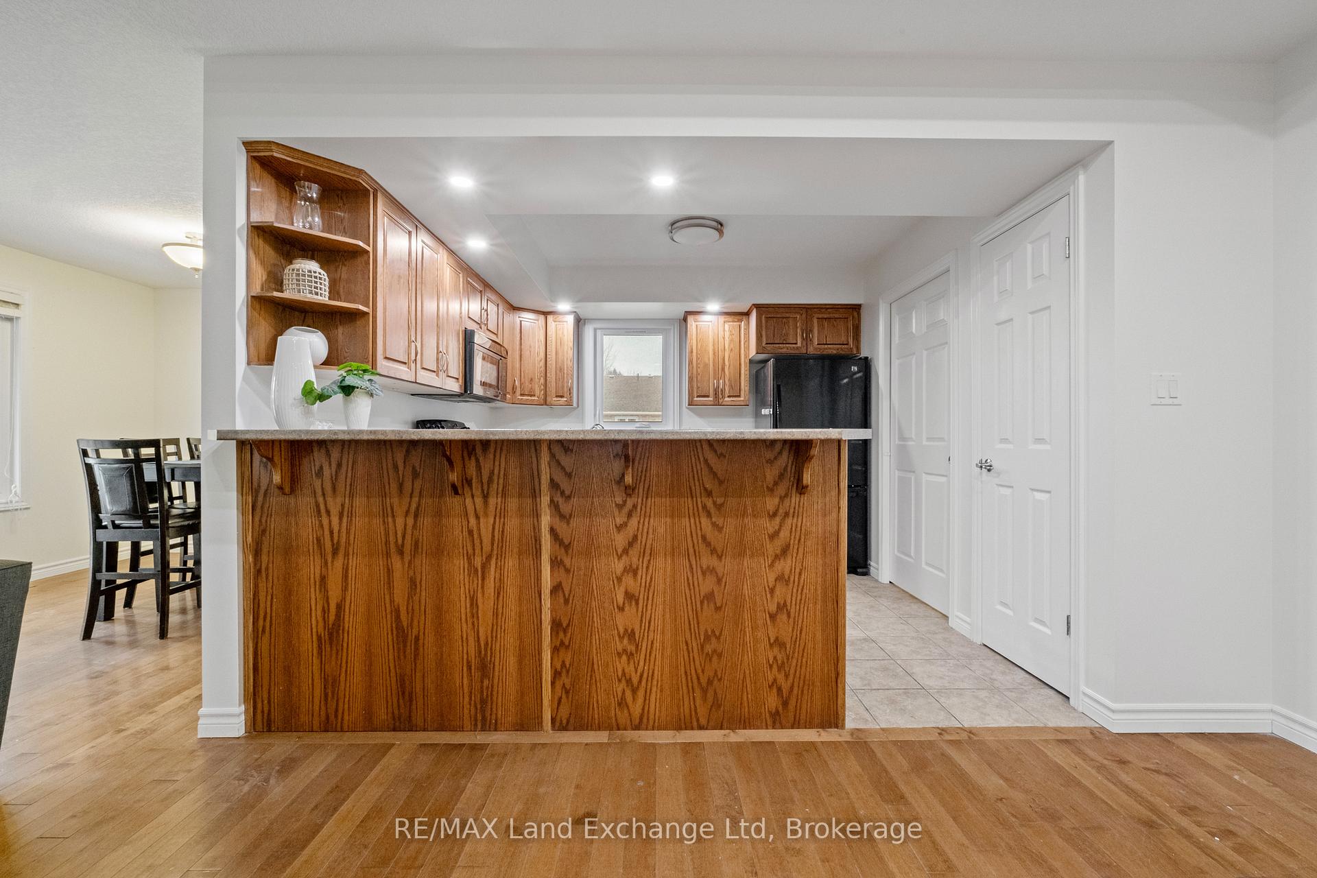 Photo 9 of 401 Carling Terrace, North Huron, Wingham — HOMEH