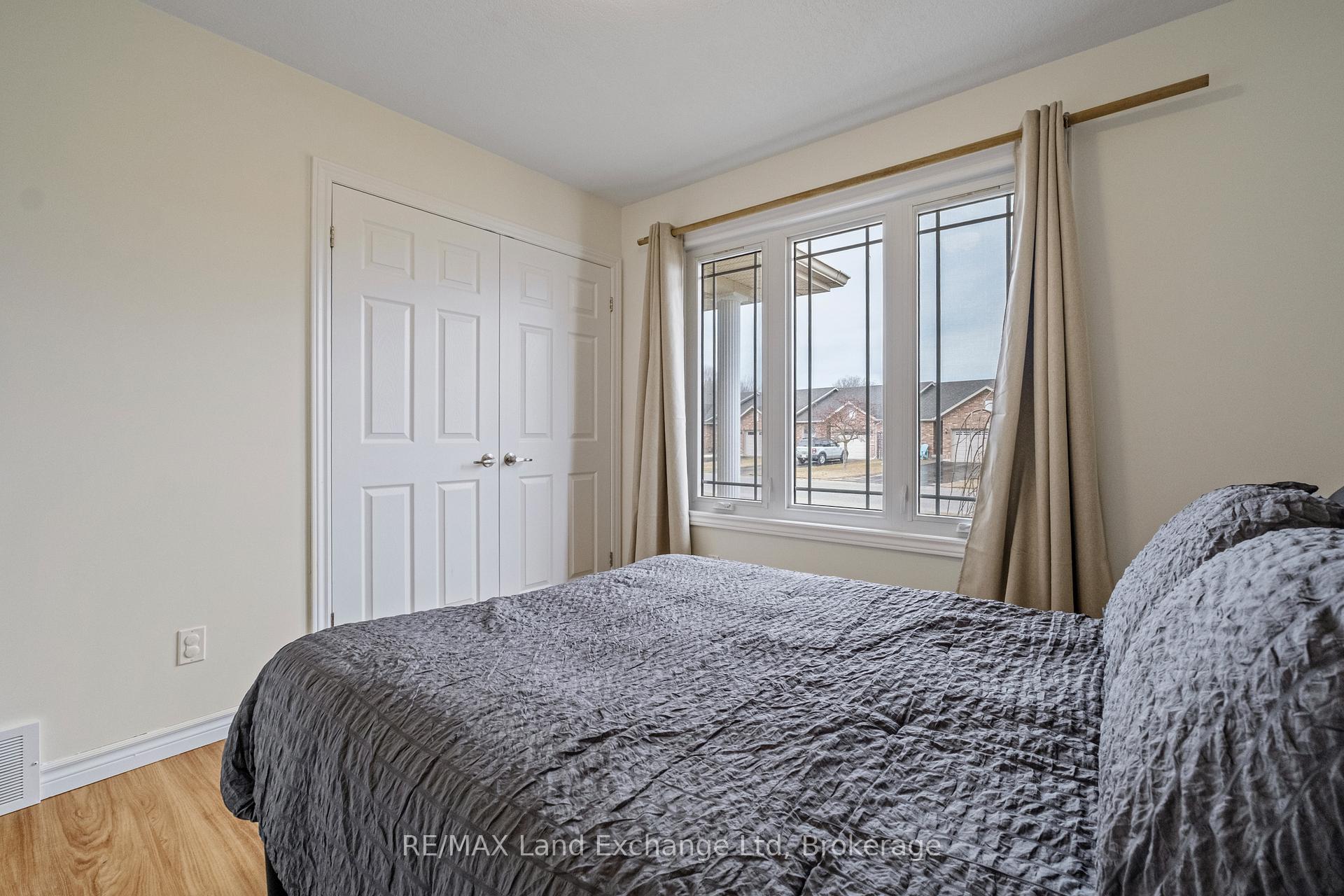 Photo 16 of 401 Carling Terrace, North Huron, Wingham — HOMEH