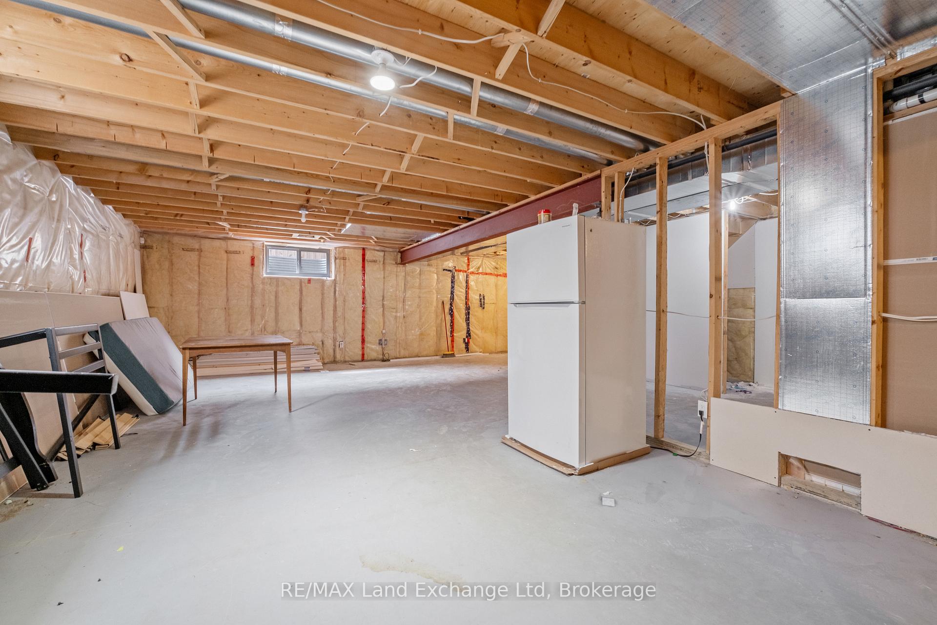 Photo 33 of 401 Carling Terrace, North Huron, Wingham — HOMEH