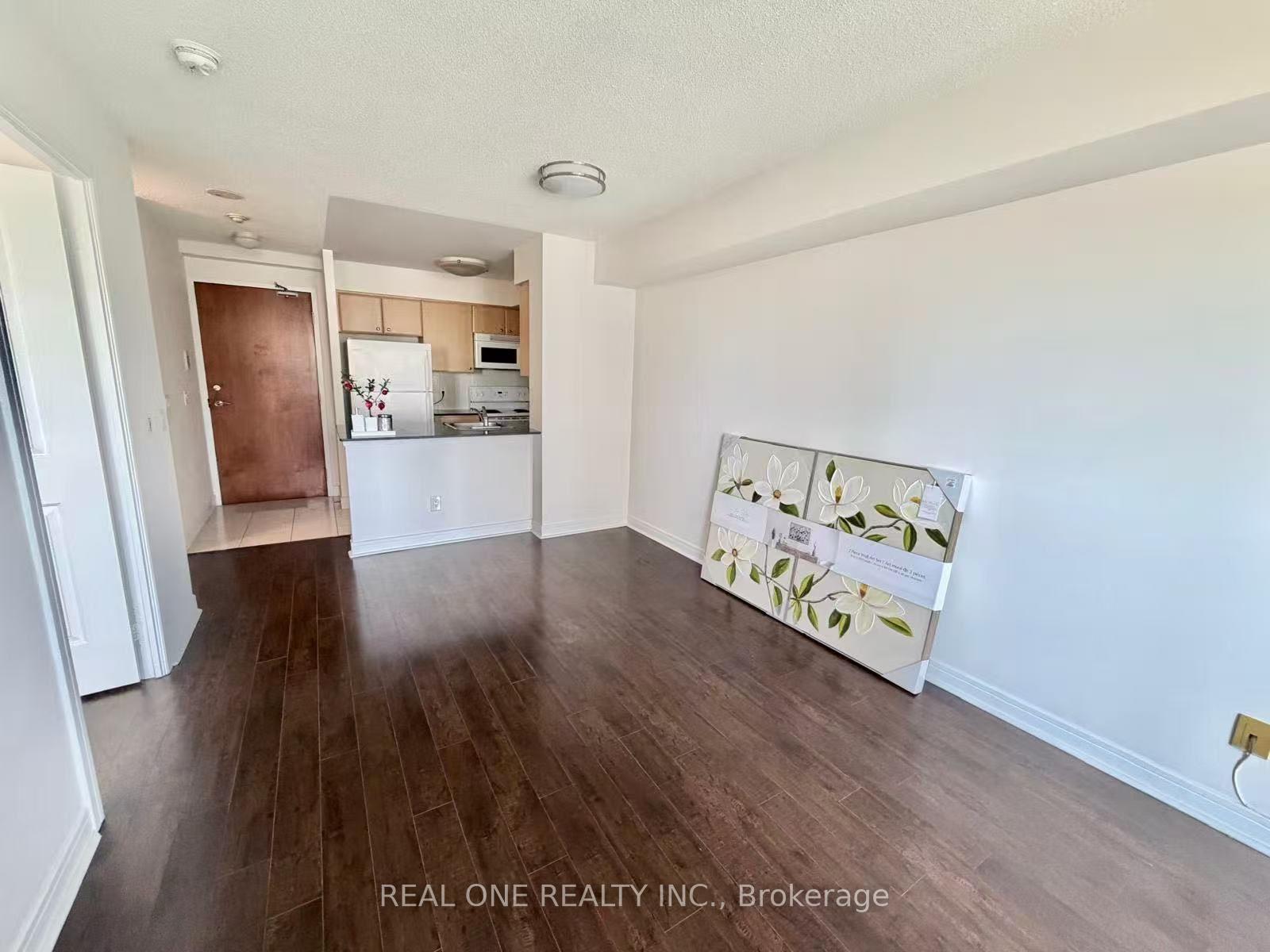 Photo 10 of Unit 1607, 31 Bales Avenue, North York, Willowdale East — HOMEH