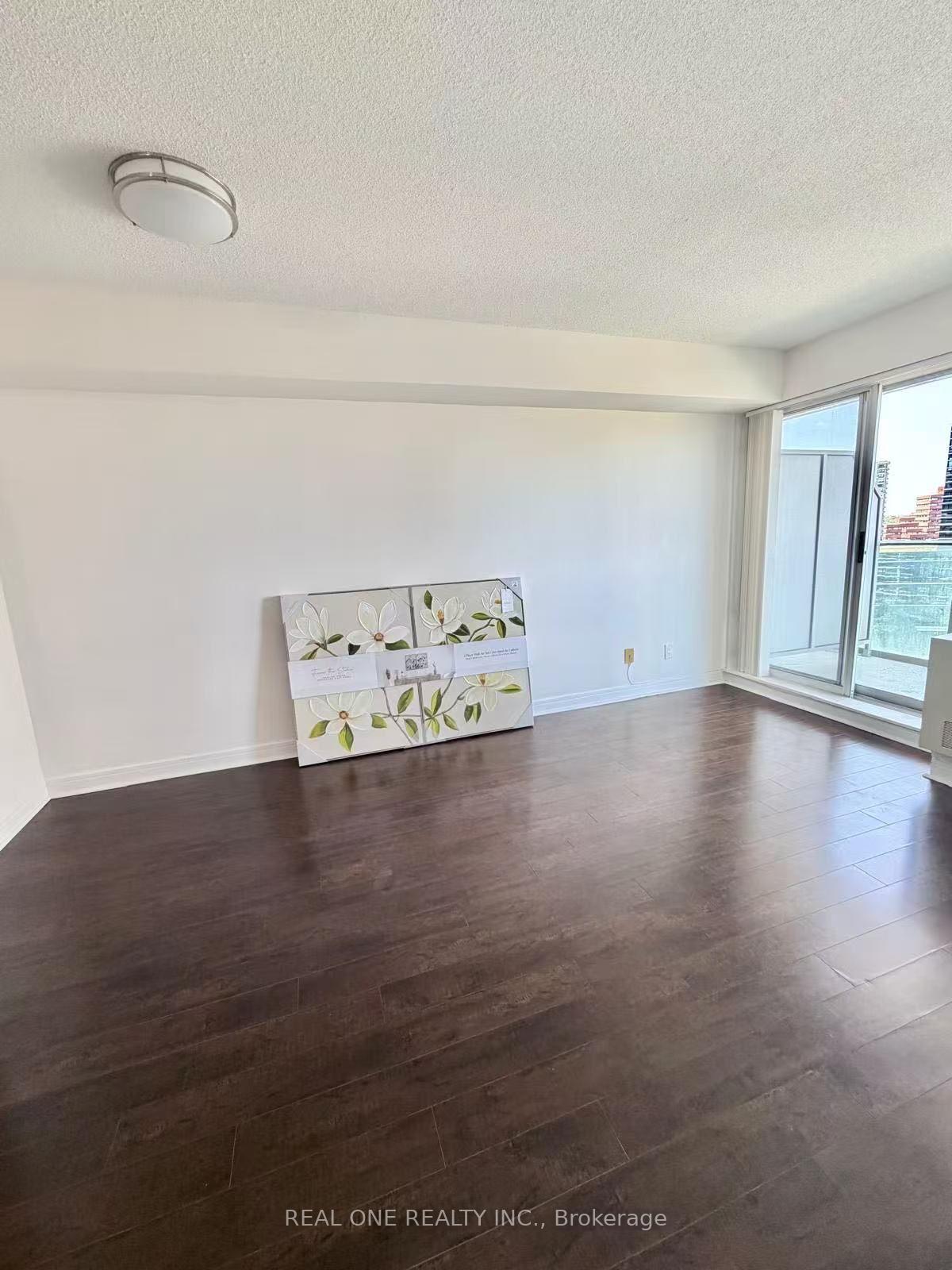 Photo 11 of Unit 1607, 31 Bales Avenue, North York, Willowdale East — HOMEH