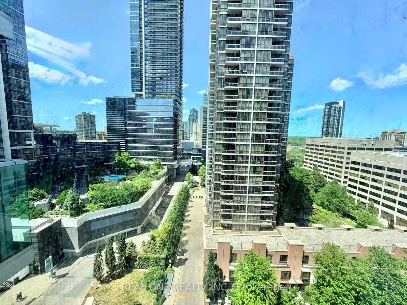 Photo 18 of Unit 1607, 31 Bales Avenue, North York, Willowdale East — HOMEH
