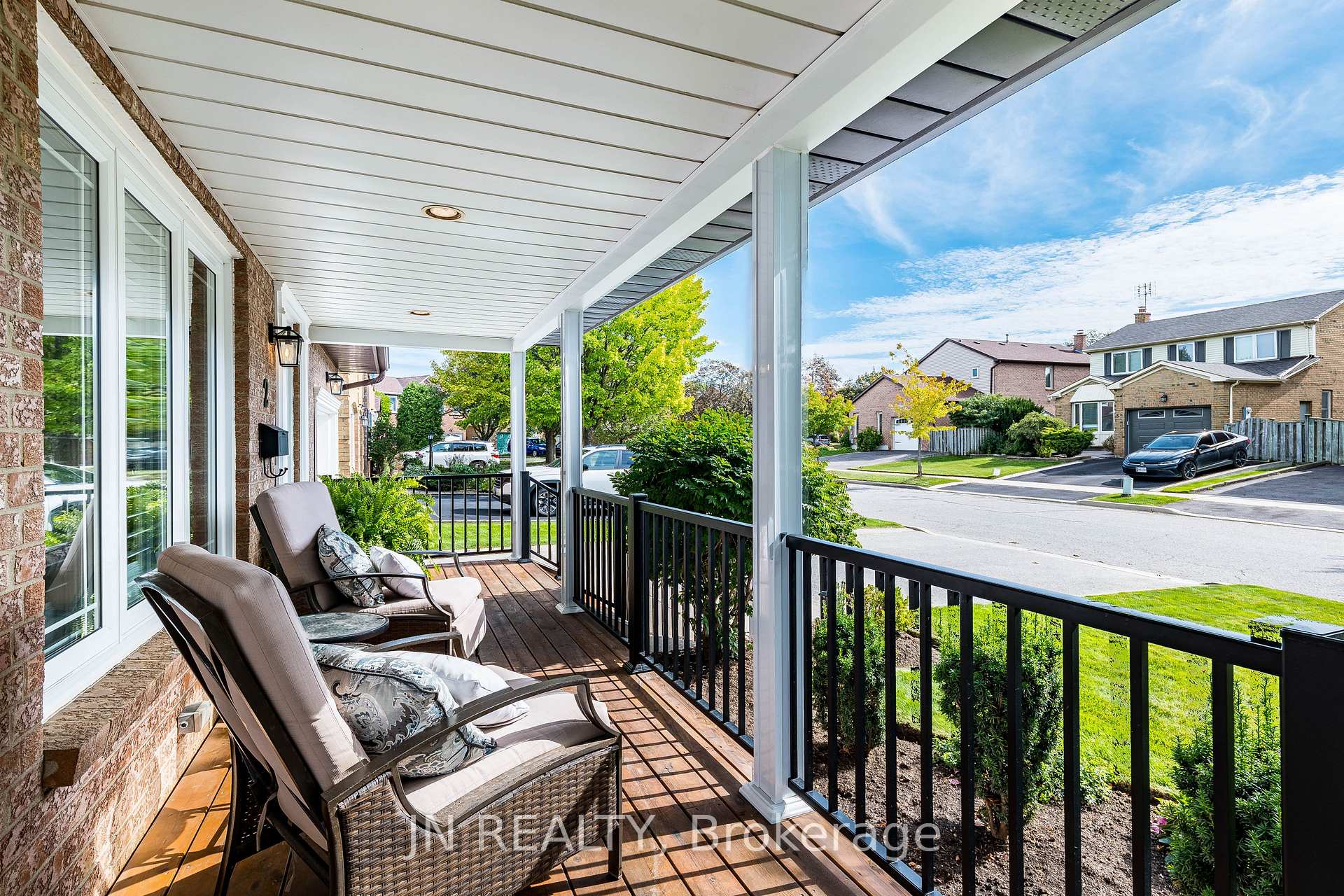 Photo 6 of 2 Nimrod Crescent, Brampton, Westgate — HOMEH