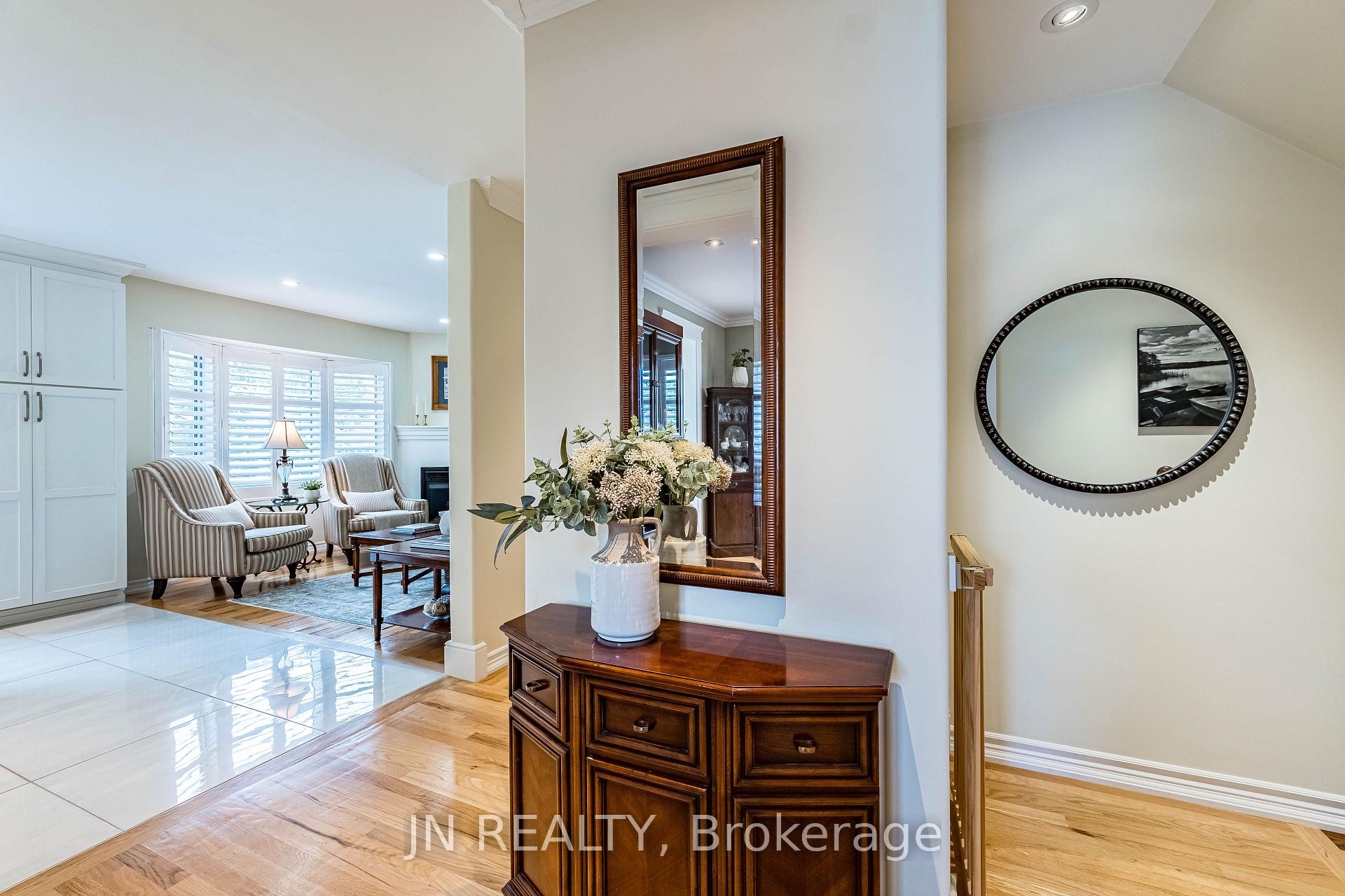 Photo 14 of 2 Nimrod Crescent, Brampton, Westgate — HOMEH