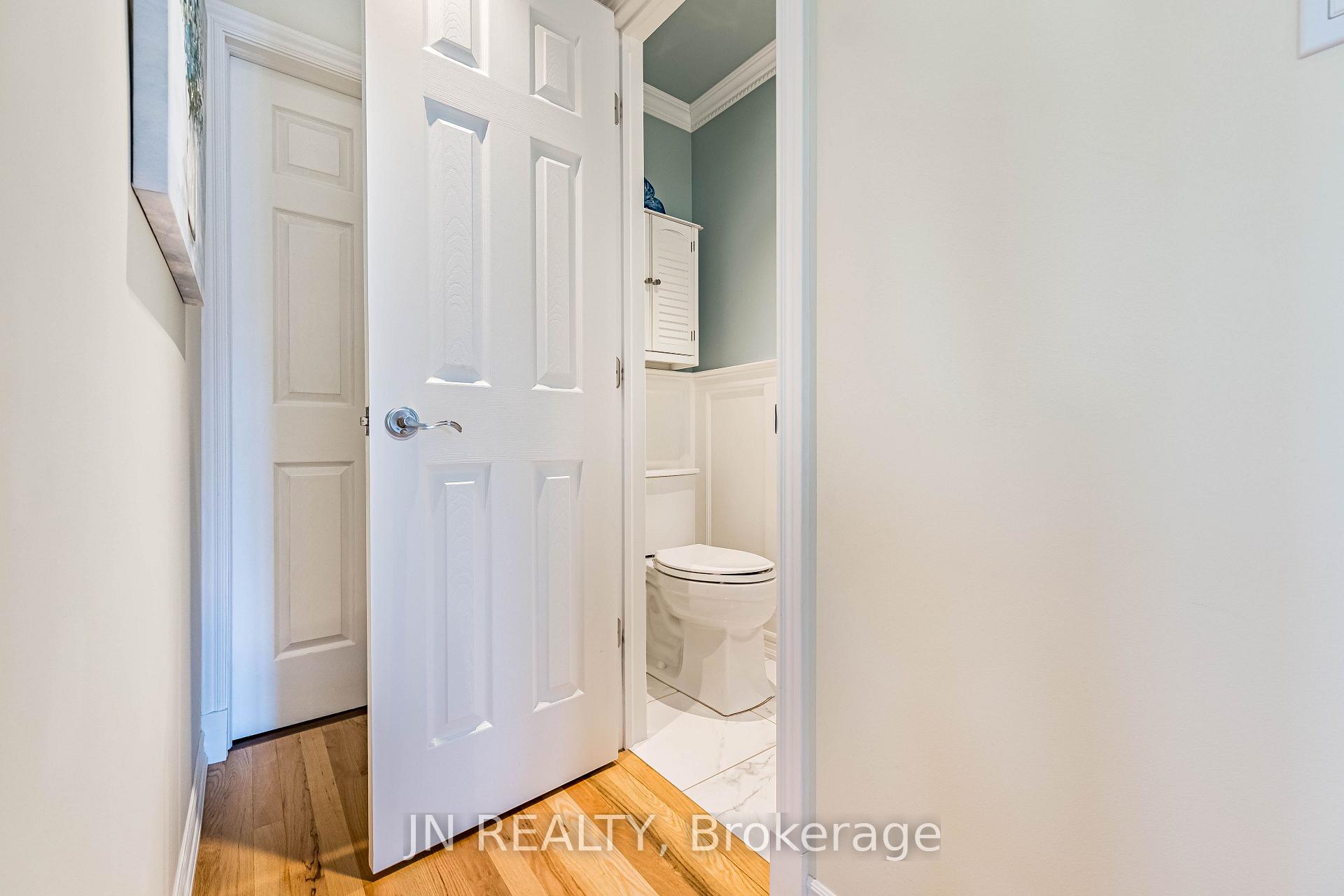 Photo 15 of 2 Nimrod Crescent, Brampton, Westgate — HOMEH