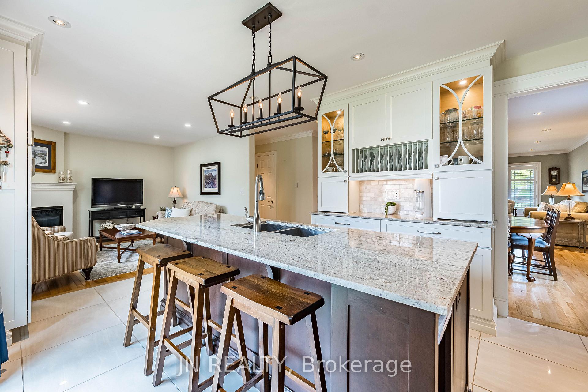 Photo 24 of 2 Nimrod Crescent, Brampton, Westgate — HOMEH