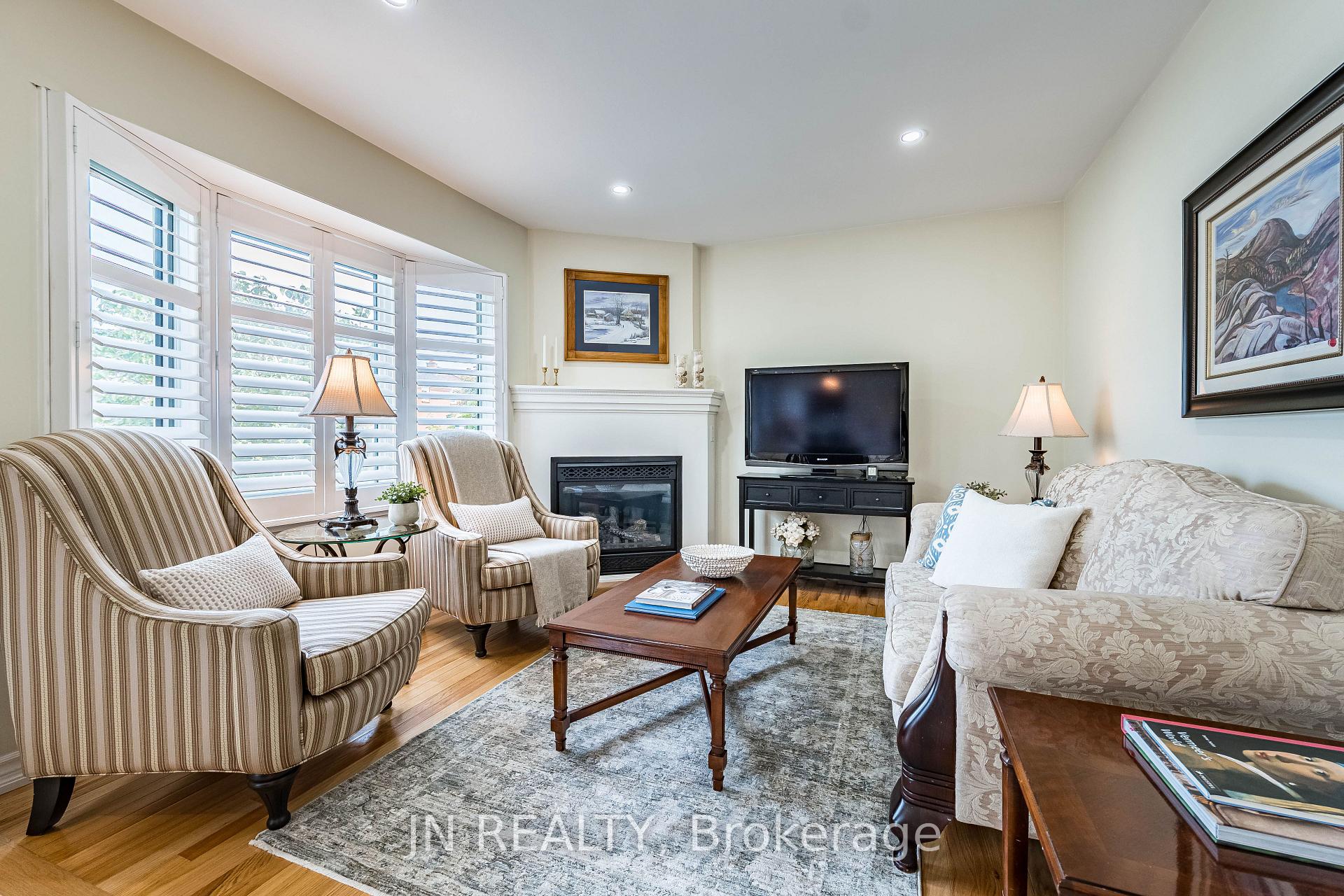 Photo 25 of 2 Nimrod Crescent, Brampton, Westgate — HOMEH