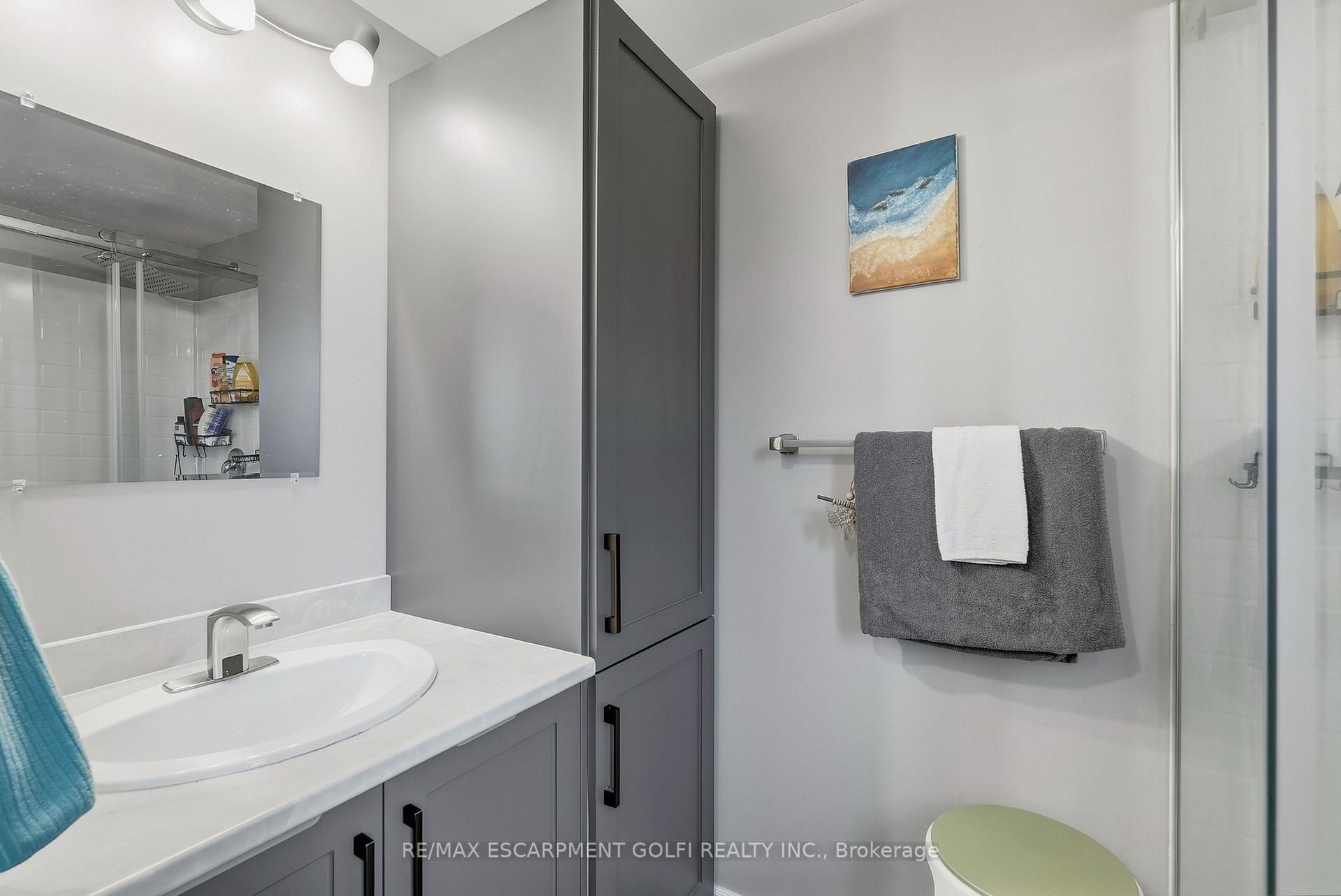 Photo 16 of 73 Dodson Street, Hamilton, Balfour — HOMEH