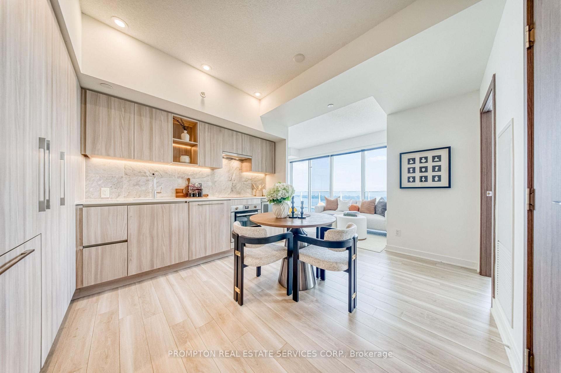 Photo 4 of Unit 4011, 19 Bathurst Street, Toronto, Waterfront Communities — HOMEH