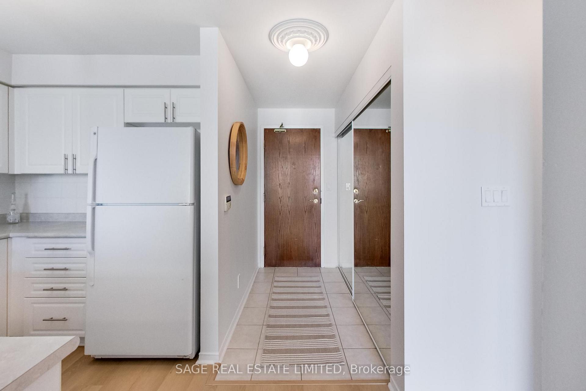 Photo 6 of Unit 1206, 9 Michael Power Place, Etobicoke, Islington-City Centre West — HOMEH