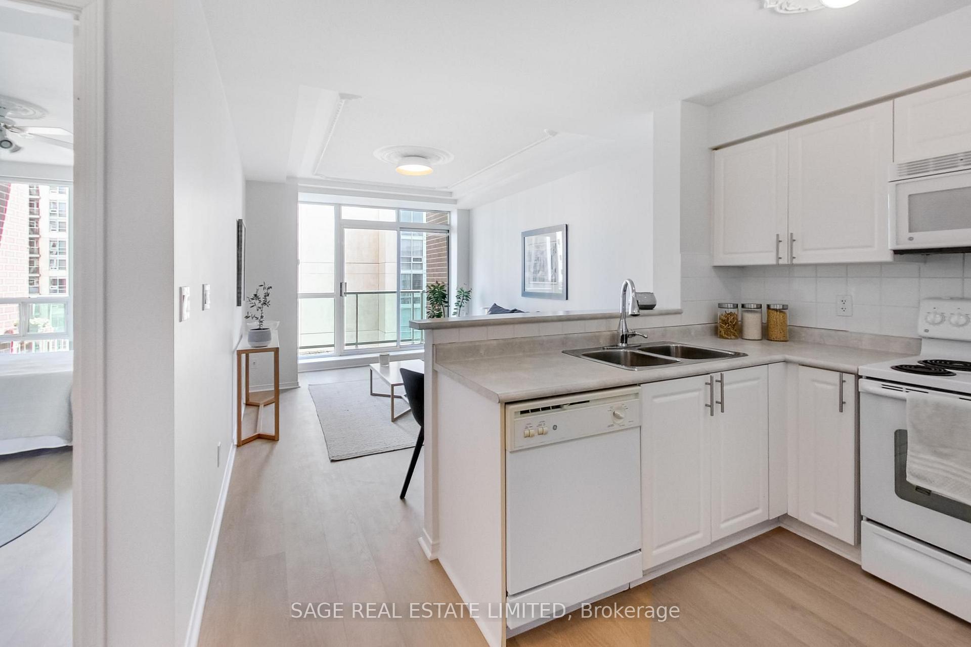 Photo 10 of Unit 1206, 9 Michael Power Place, Etobicoke, Islington-City Centre West — HOMEH