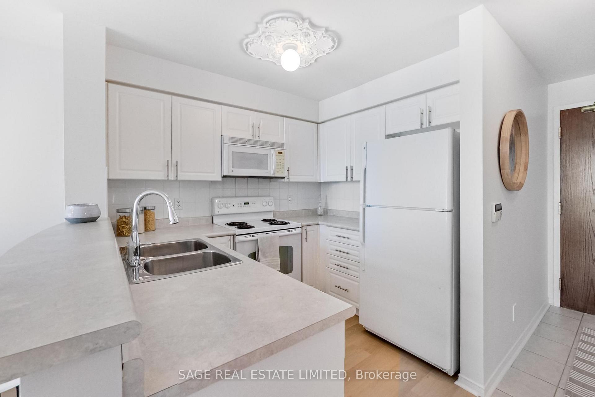 Photo 14 of Unit 1206, 9 Michael Power Place, Etobicoke, Islington-City Centre West — HOMEH