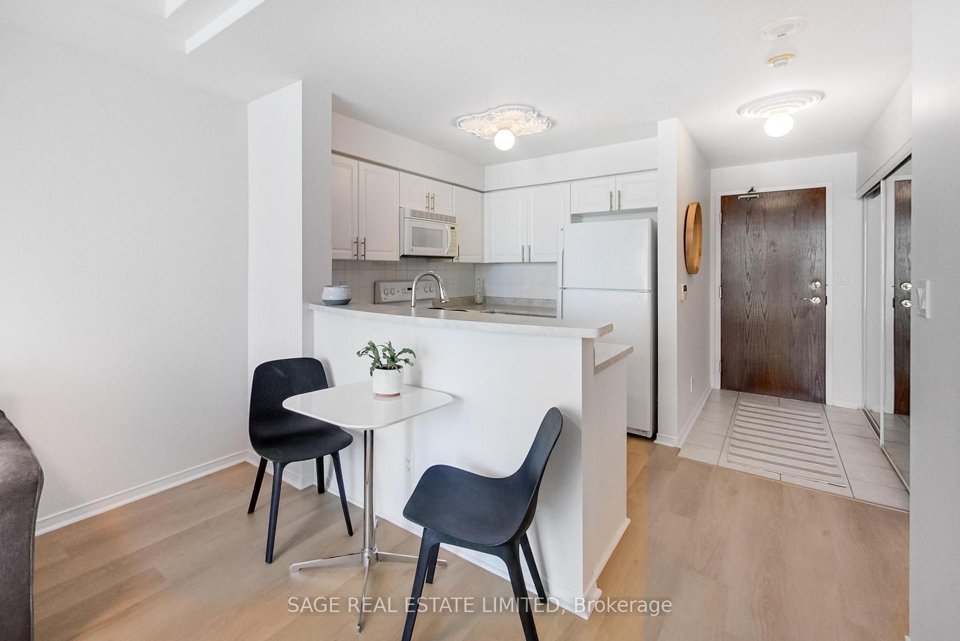 Photo 18 of Unit 1206, 9 Michael Power Place, Etobicoke, Islington-City Centre West — HOMEH
