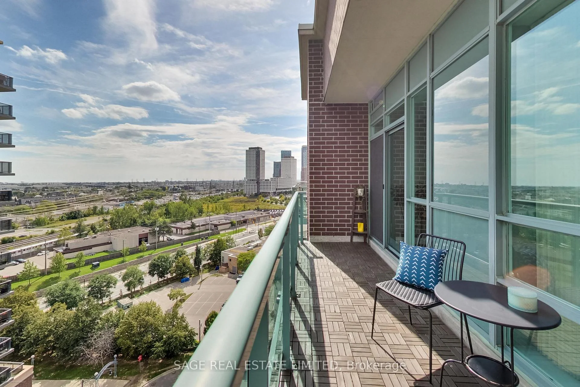 Photo 33 of Unit 1206, 9 Michael Power Place, Etobicoke, Islington-City Centre West — HOMEH