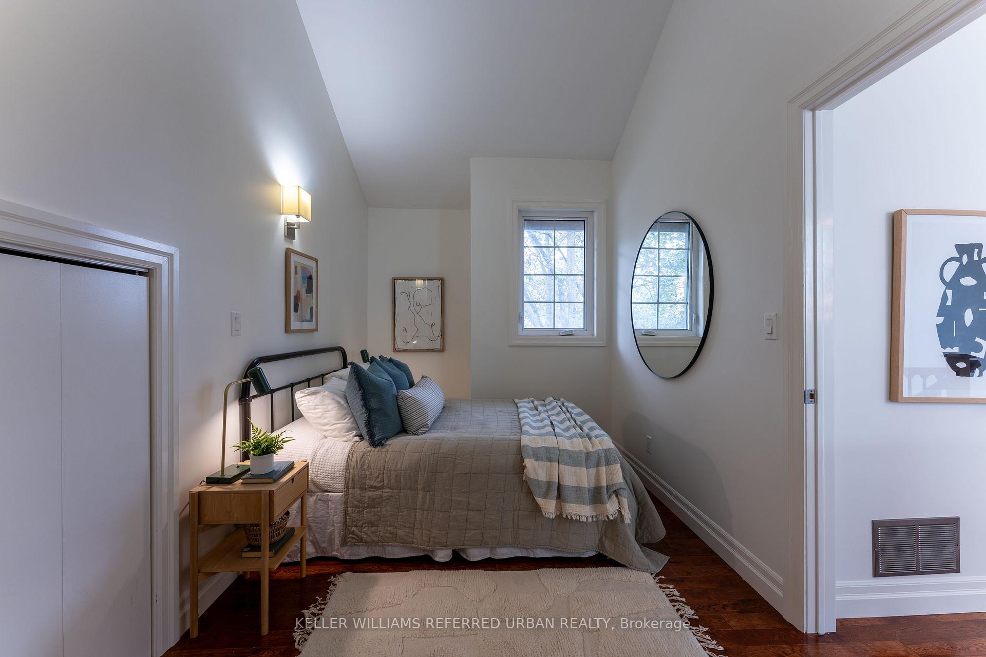 Photo 18 of 77 Oak Park Avenue, Toronto, Woodbine-Lumsden — HOMEH