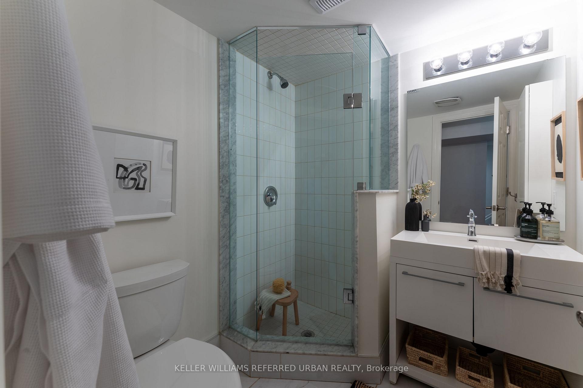 Photo 24 of 77 Oak Park Avenue, Toronto, Woodbine-Lumsden — HOMEH