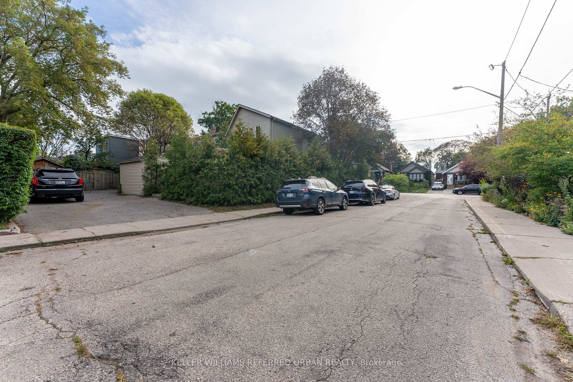 Photo 29 of 77 Oak Park Avenue, Toronto, Woodbine-Lumsden — HOMEH