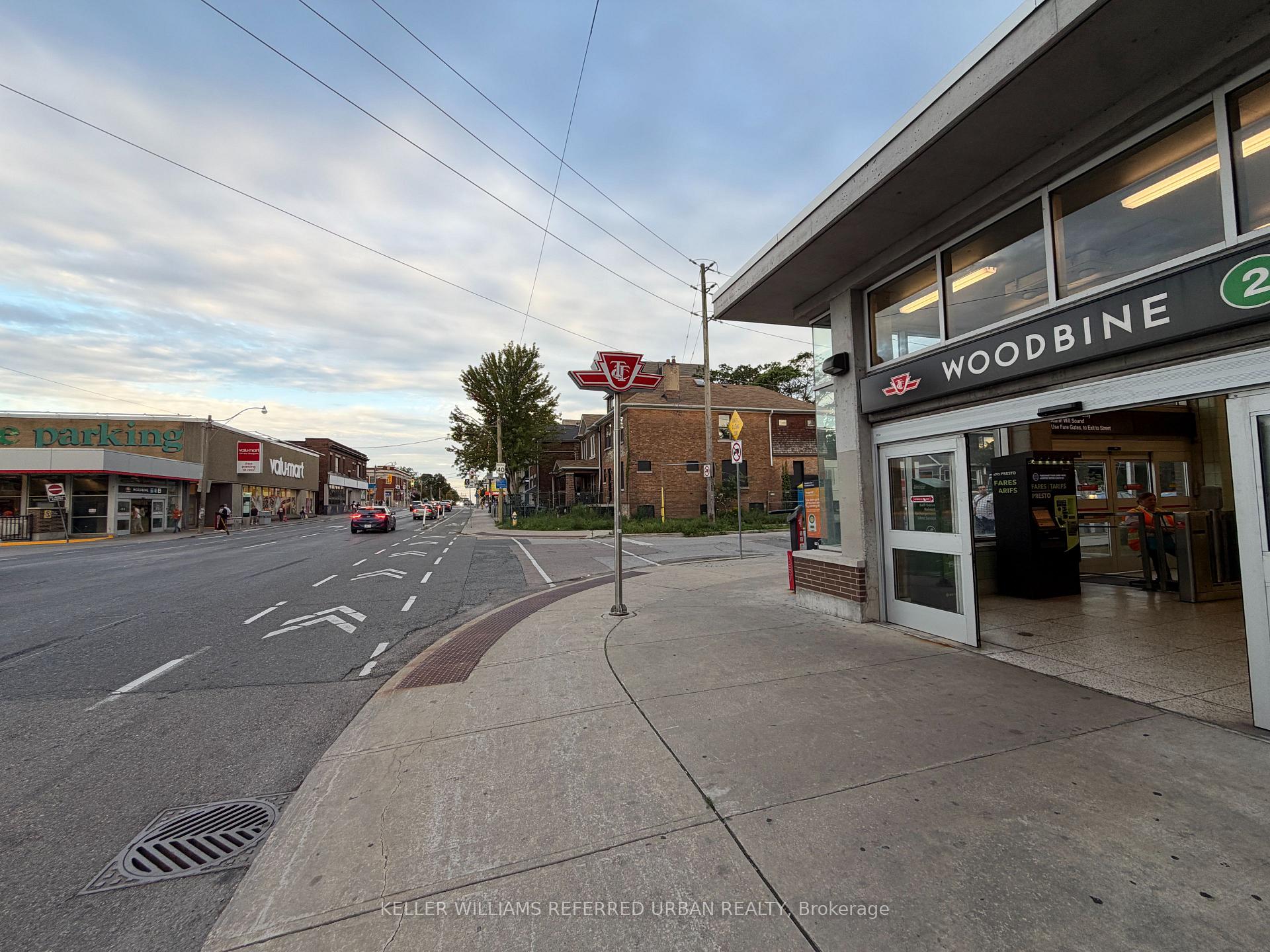 Photo 40 of 77 Oak Park Avenue, Toronto, Woodbine-Lumsden — HOMEH