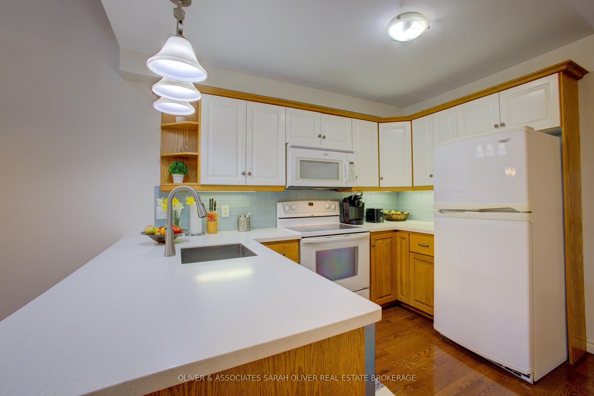 Photo 12 of Unit 6, 433 Queen Street, Kincardine — HOMEH
