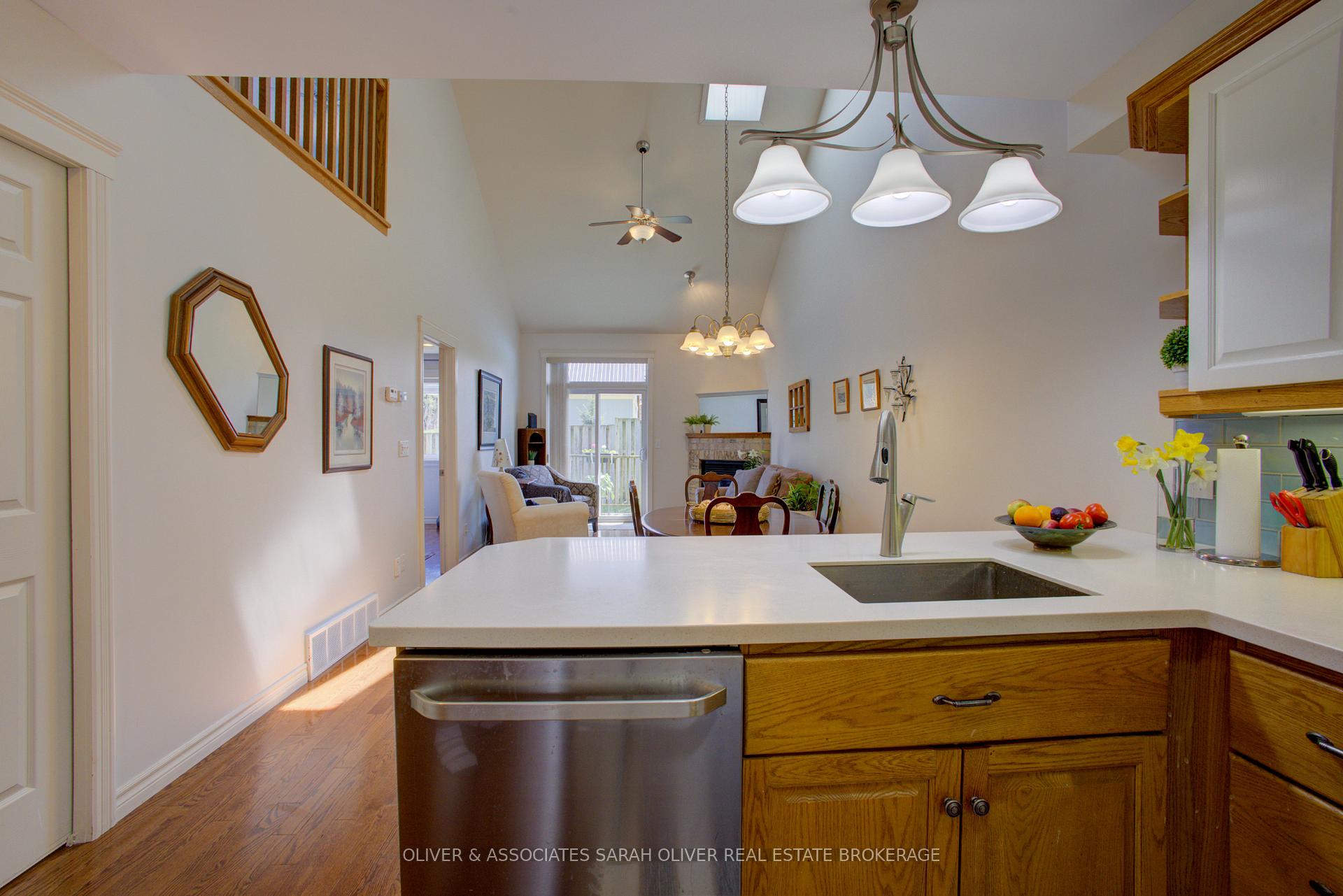 Photo 14 of Unit 6, 433 Queen Street, Kincardine — HOMEH