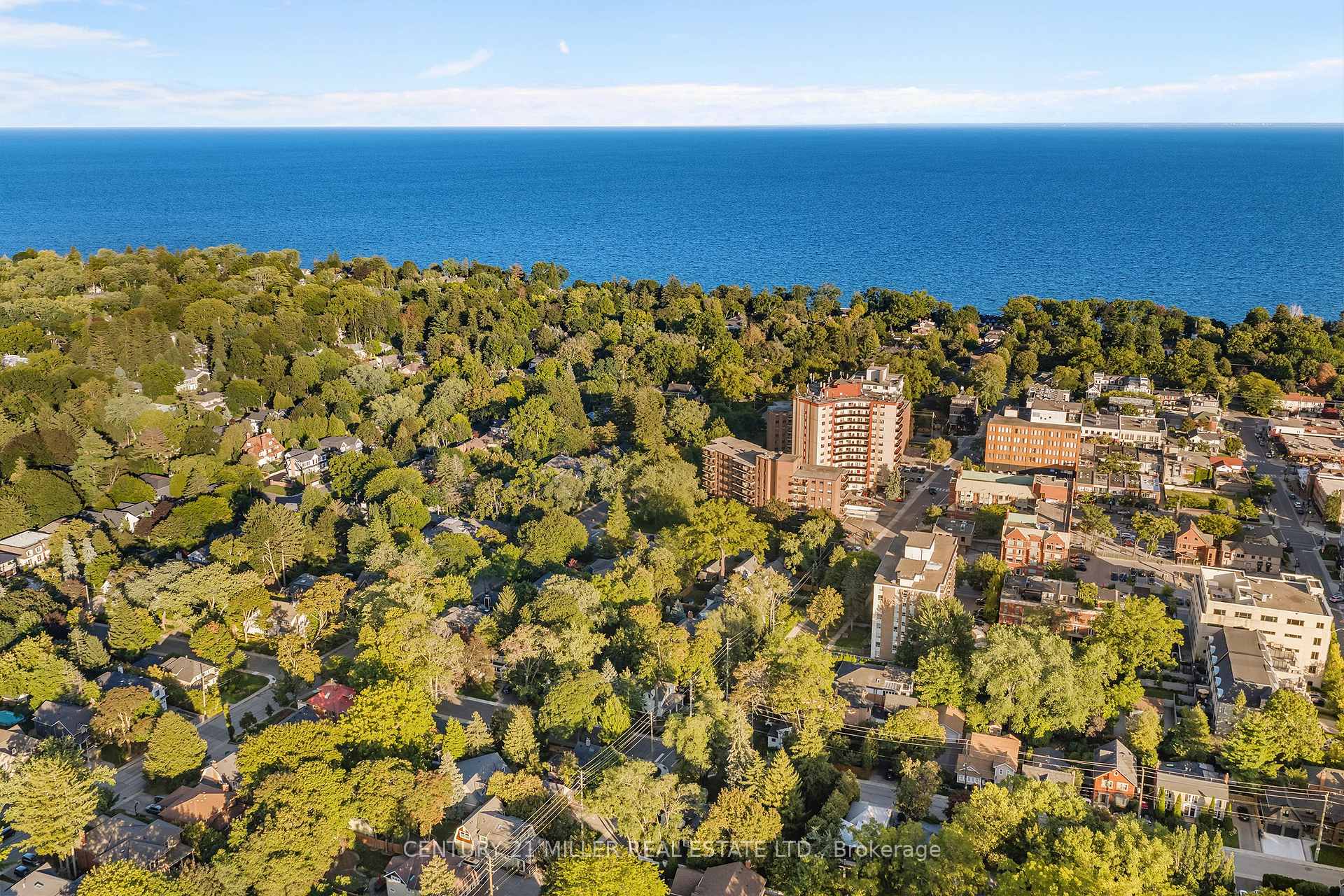 Photo 7 of 139 Allan Street, Oakville, Old Oakville — HOMEH