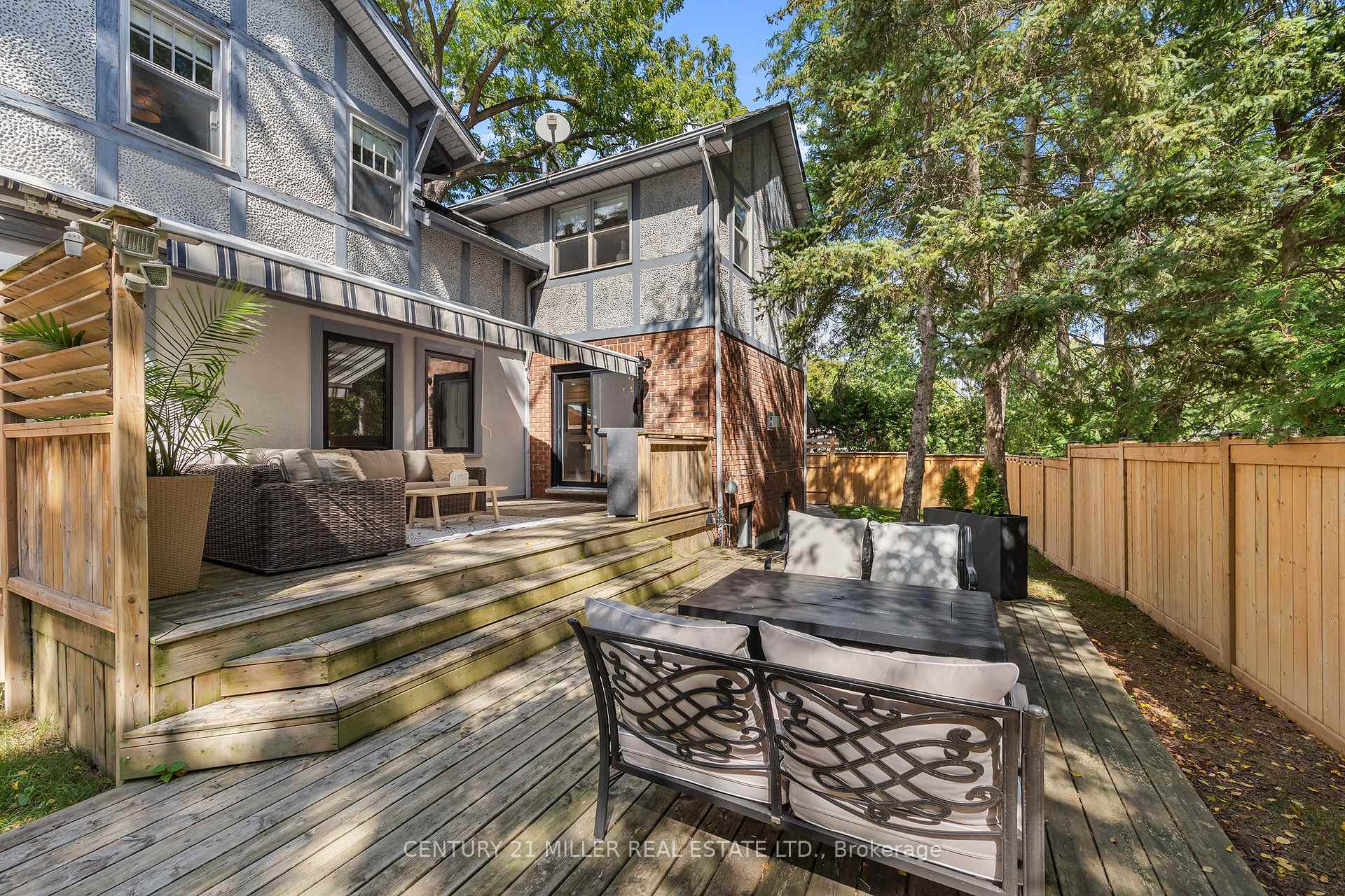 Photo 63 of 139 Allan Street, Oakville, Old Oakville — HOMEH