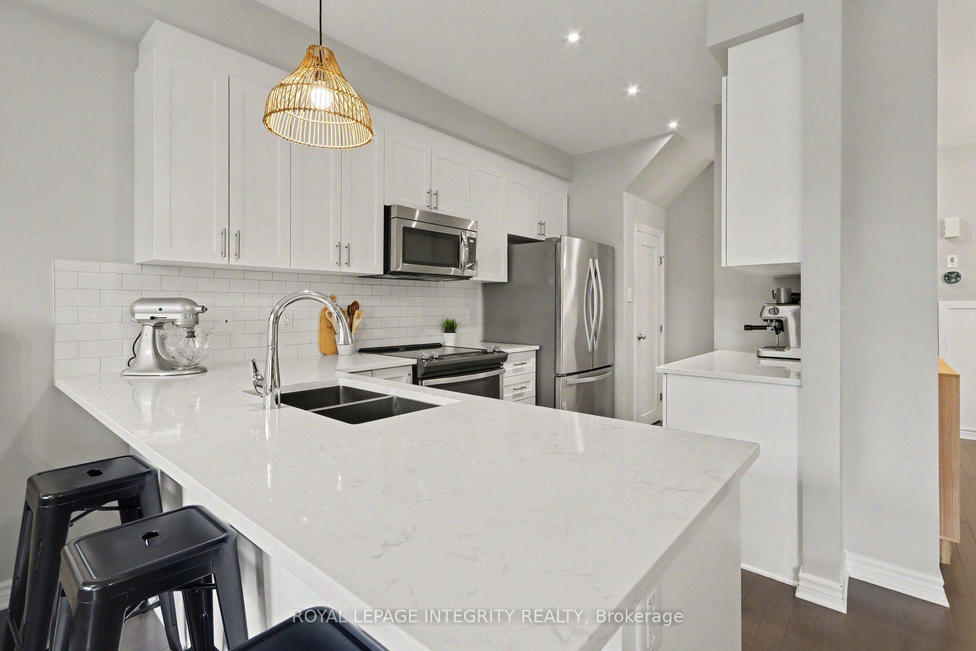 Photo 9 of 286 Fergus Crescent, Ottawa, Barrhaven - Cedargrove/Fraserdale — HOMEH
