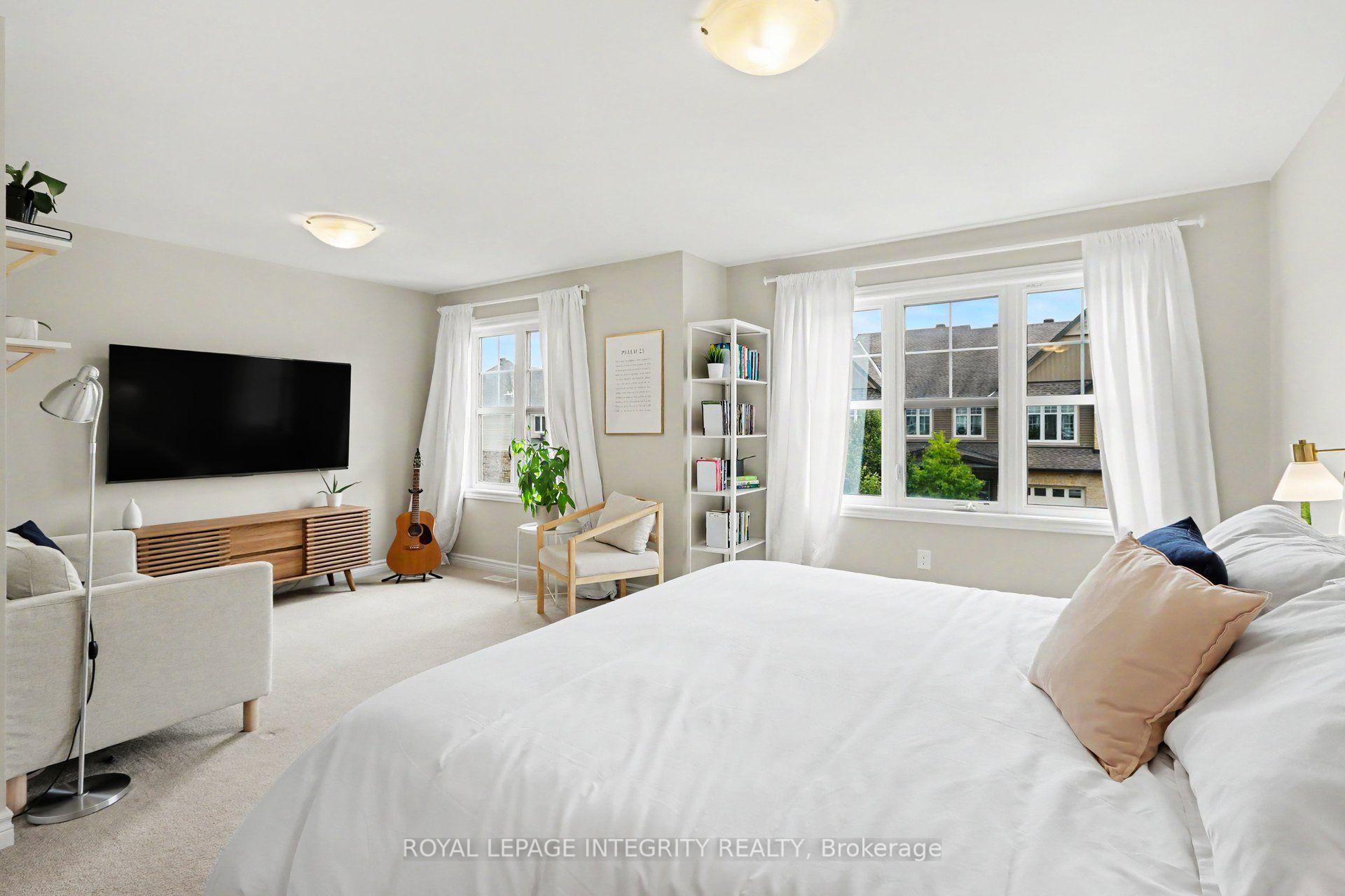 Photo 14 of 286 Fergus Crescent, Ottawa, Barrhaven - Cedargrove/Fraserdale — HOMEH