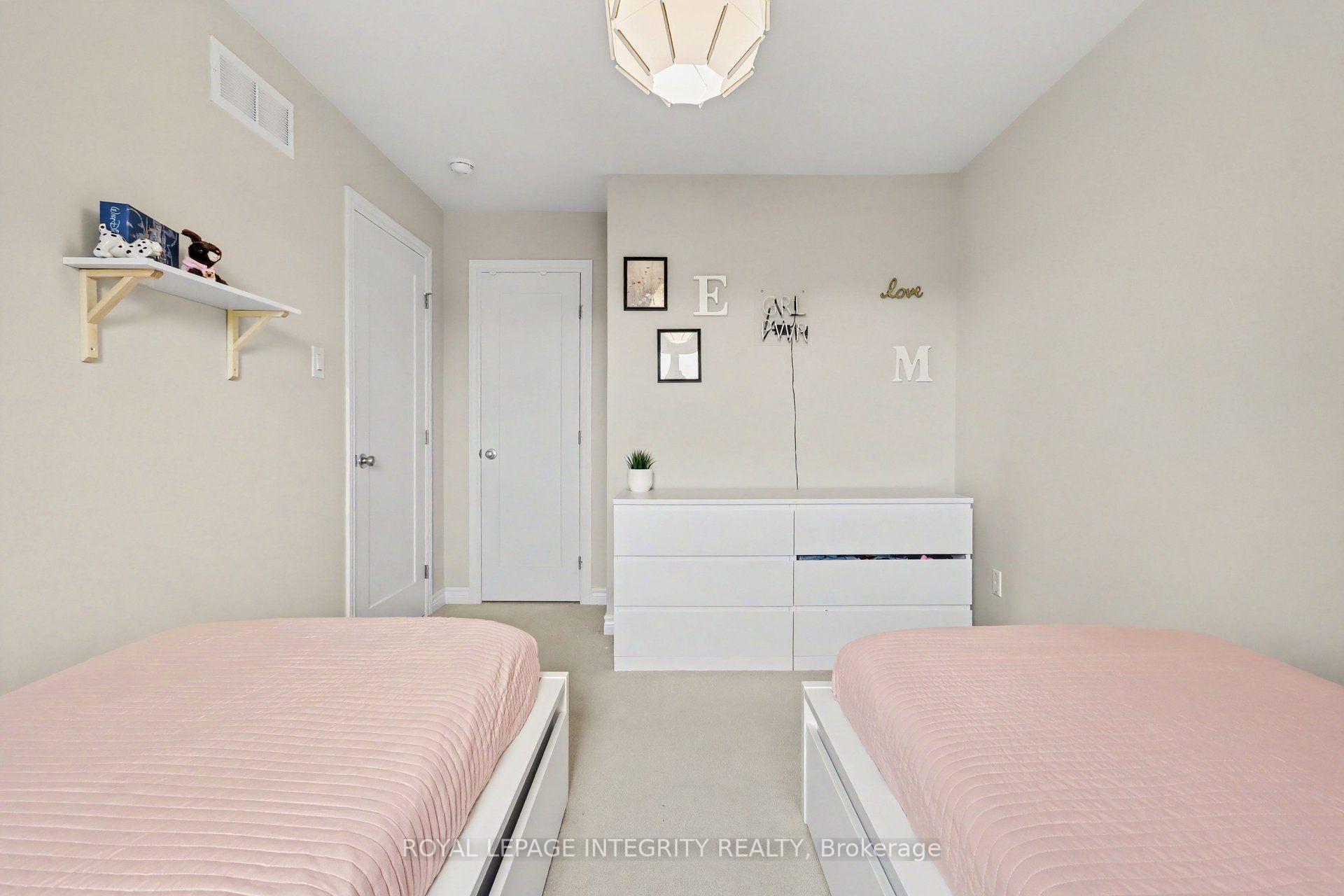 Photo 22 of 286 Fergus Crescent, Ottawa, Barrhaven - Cedargrove/Fraserdale — HOMEH